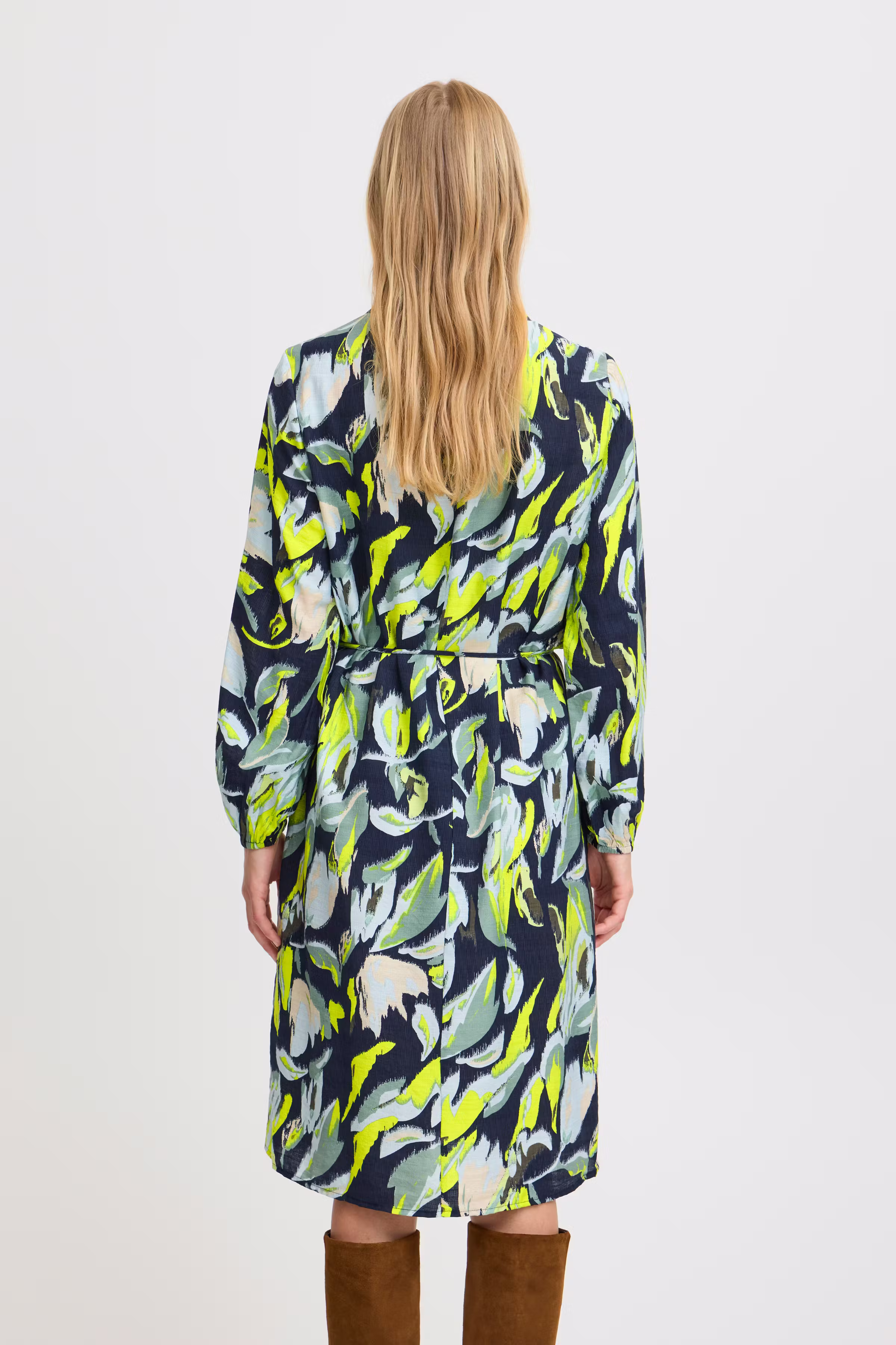 FRARIANA Kjole LOOKBOOK BACK 20614313-203433