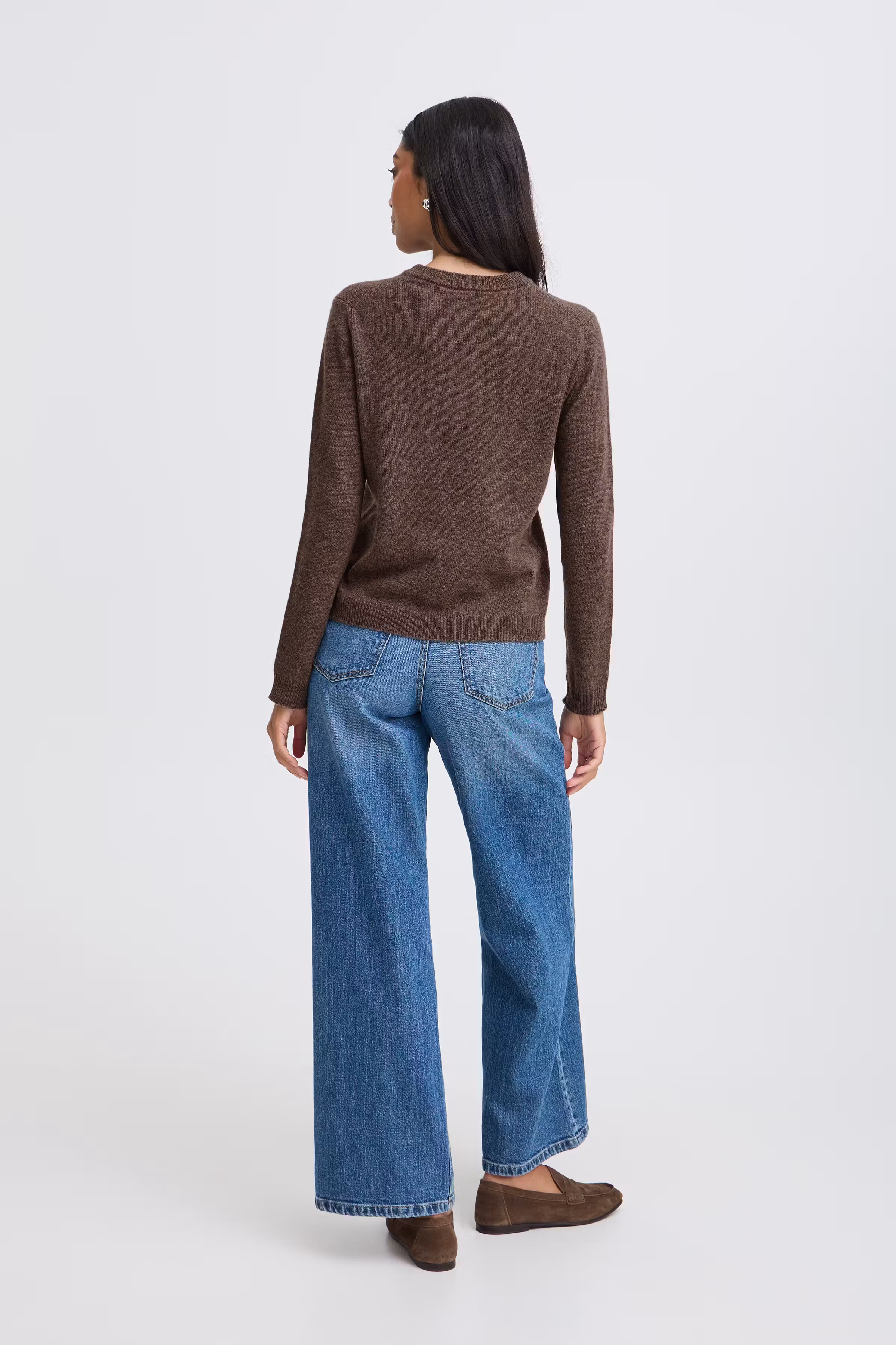 BYOSANNA Pullover LOOKBOOK BACK 20819123-1910161