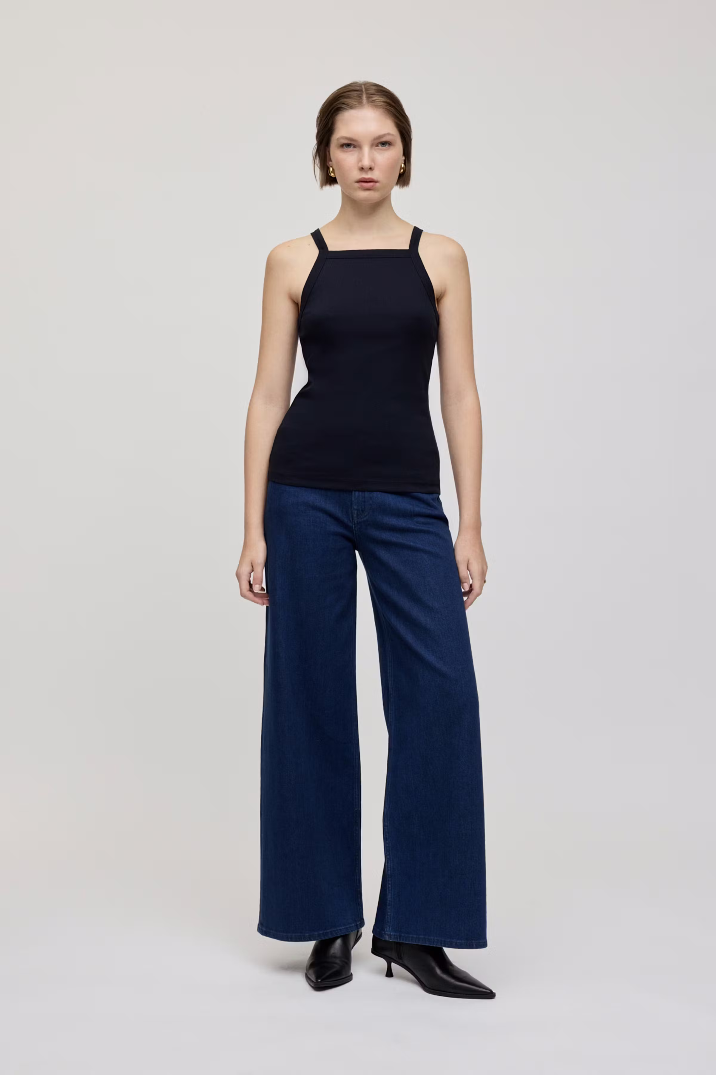 KLARA TOP LOOKBOOK FRONT 30600548-BL900