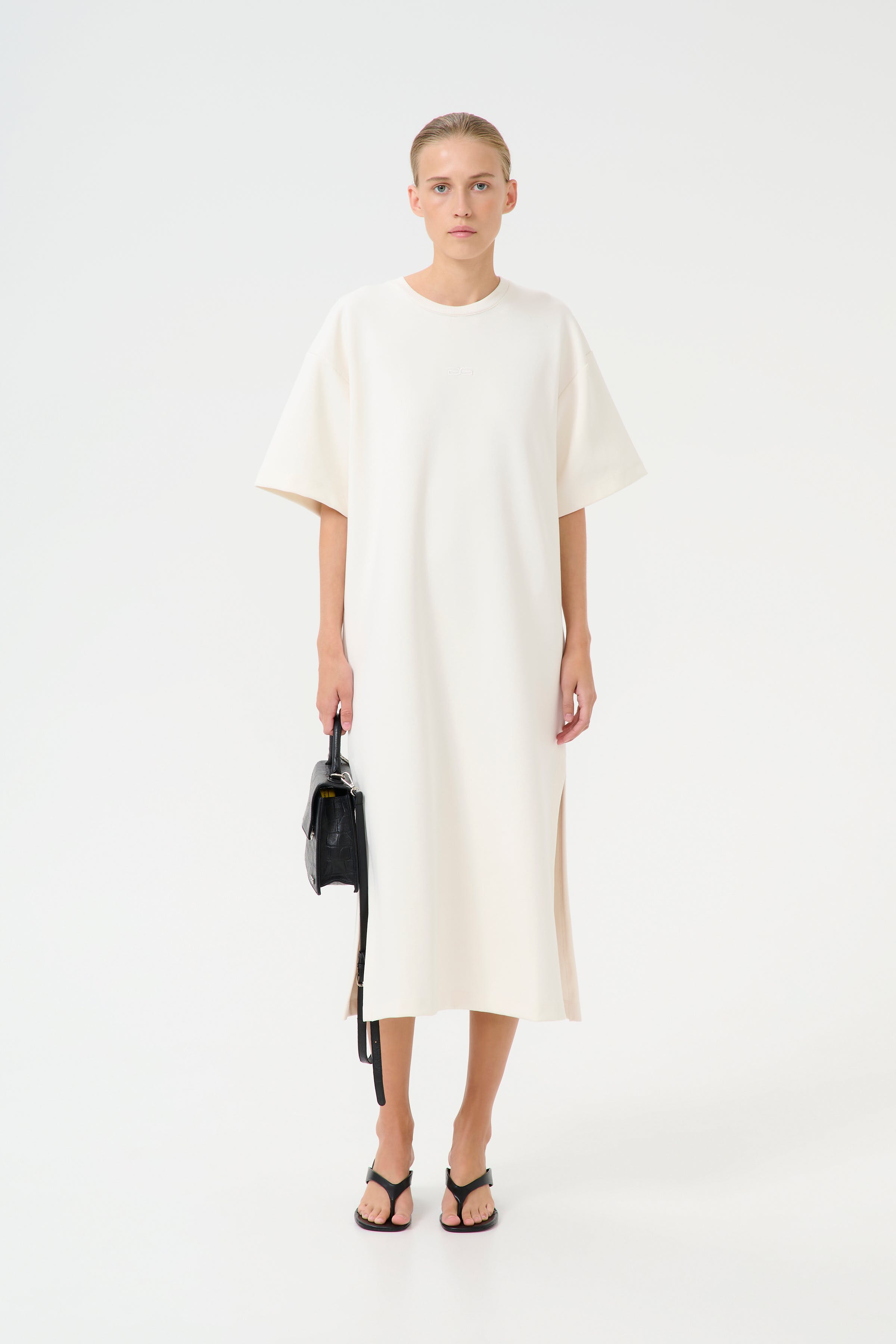 GZimina T-shirt LOOKBOOK FRONT 10910335-130905