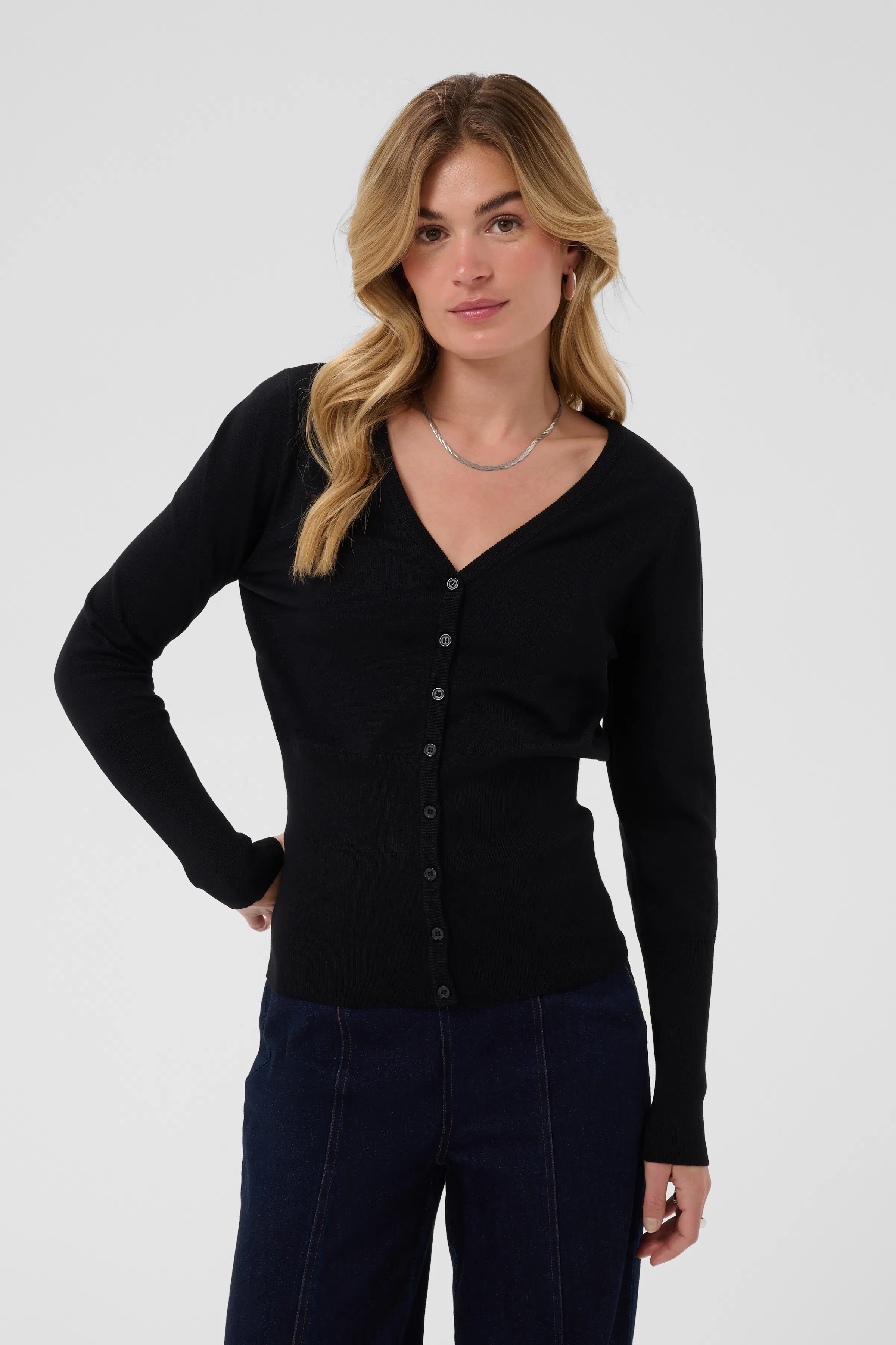 MilaSZ Cardigan LOOKBOOK FRONT 30515401-193911