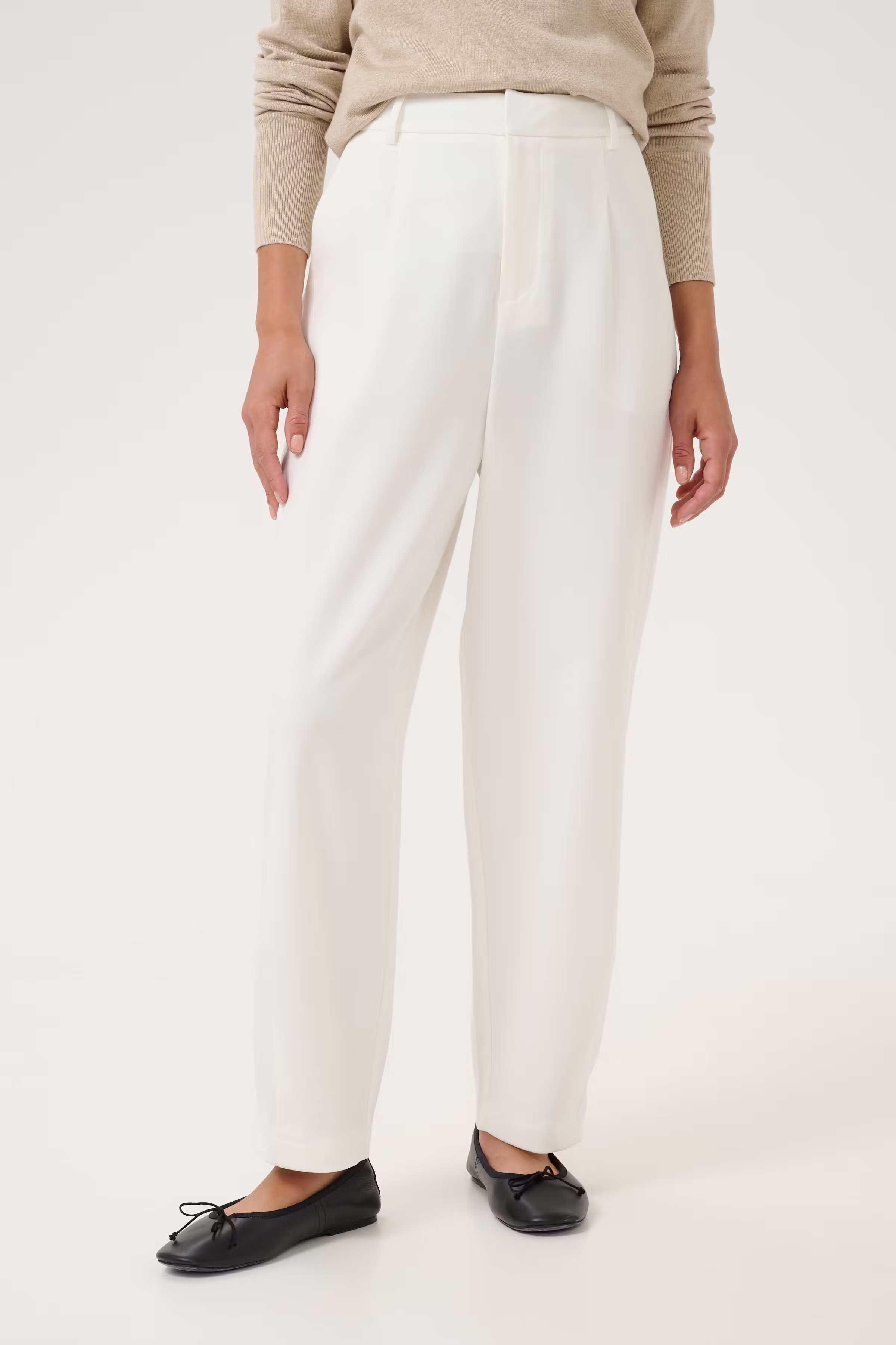 KAmerle Bukser LOOKBOOK FRONT 10504769-110602