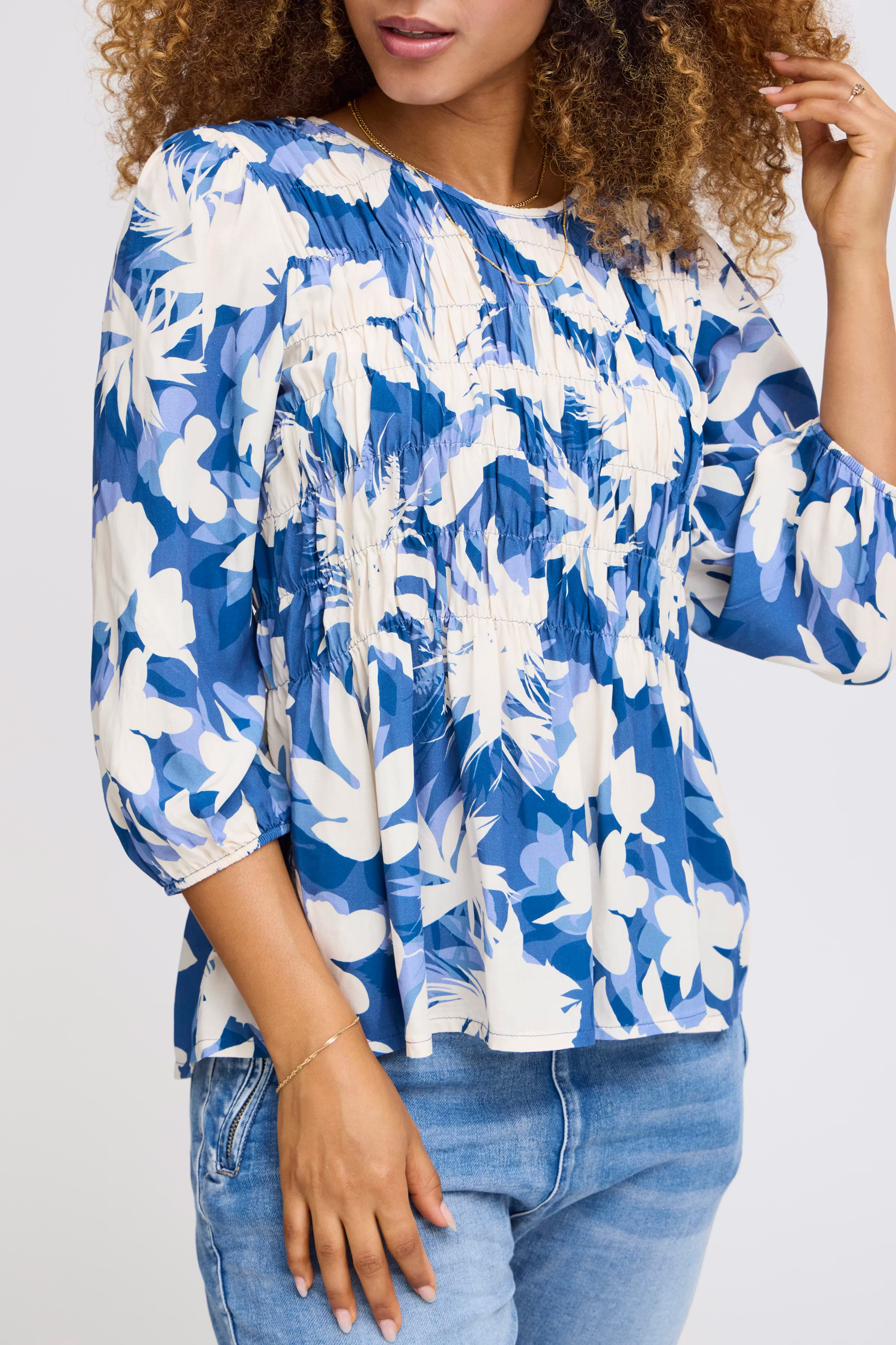 SBGRITT Bluse LOOKBOOK DETAIL 22100568-193923