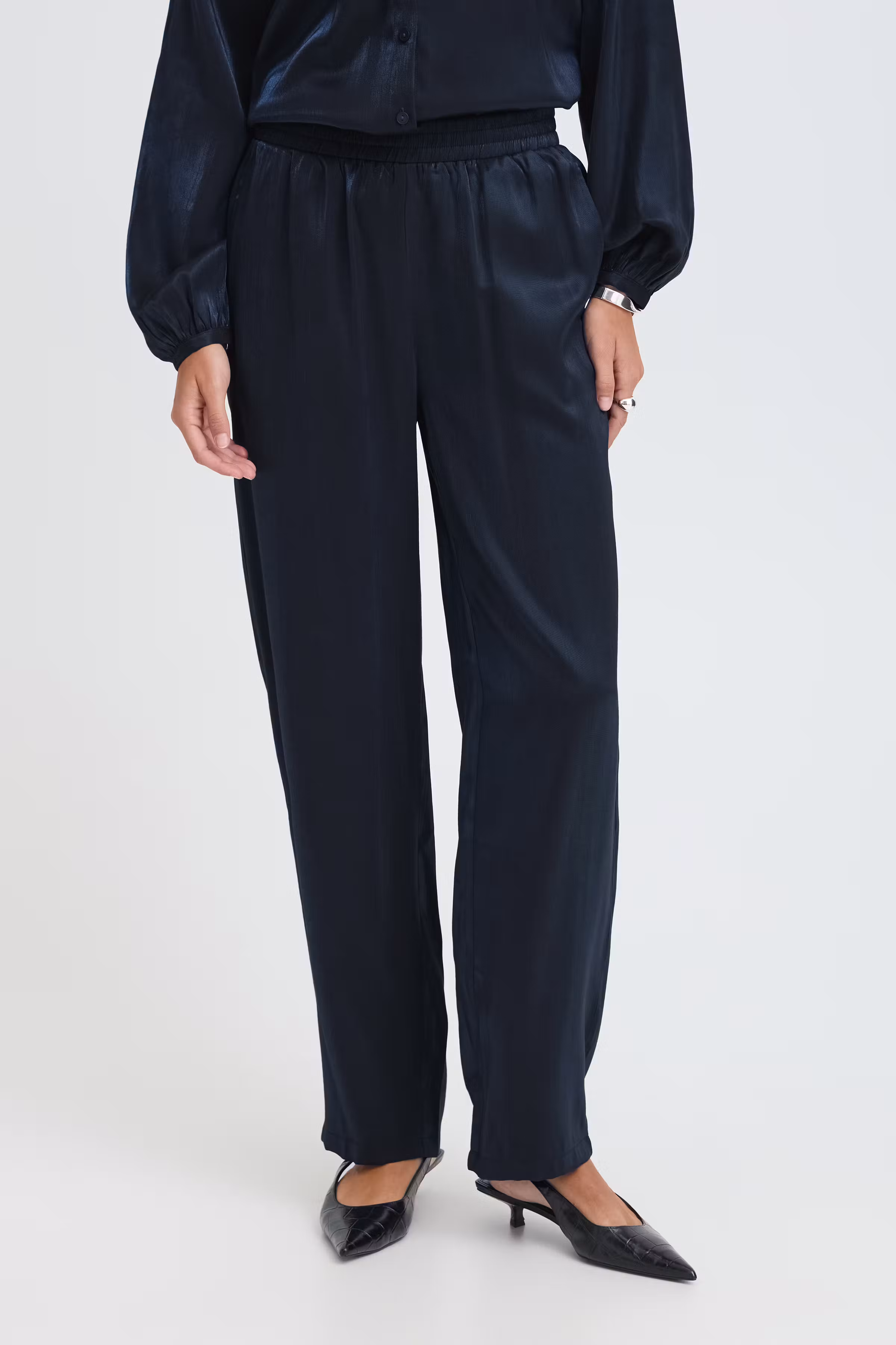 FRHIRA Hose LOOKBOOK FRONT 20618669-194011