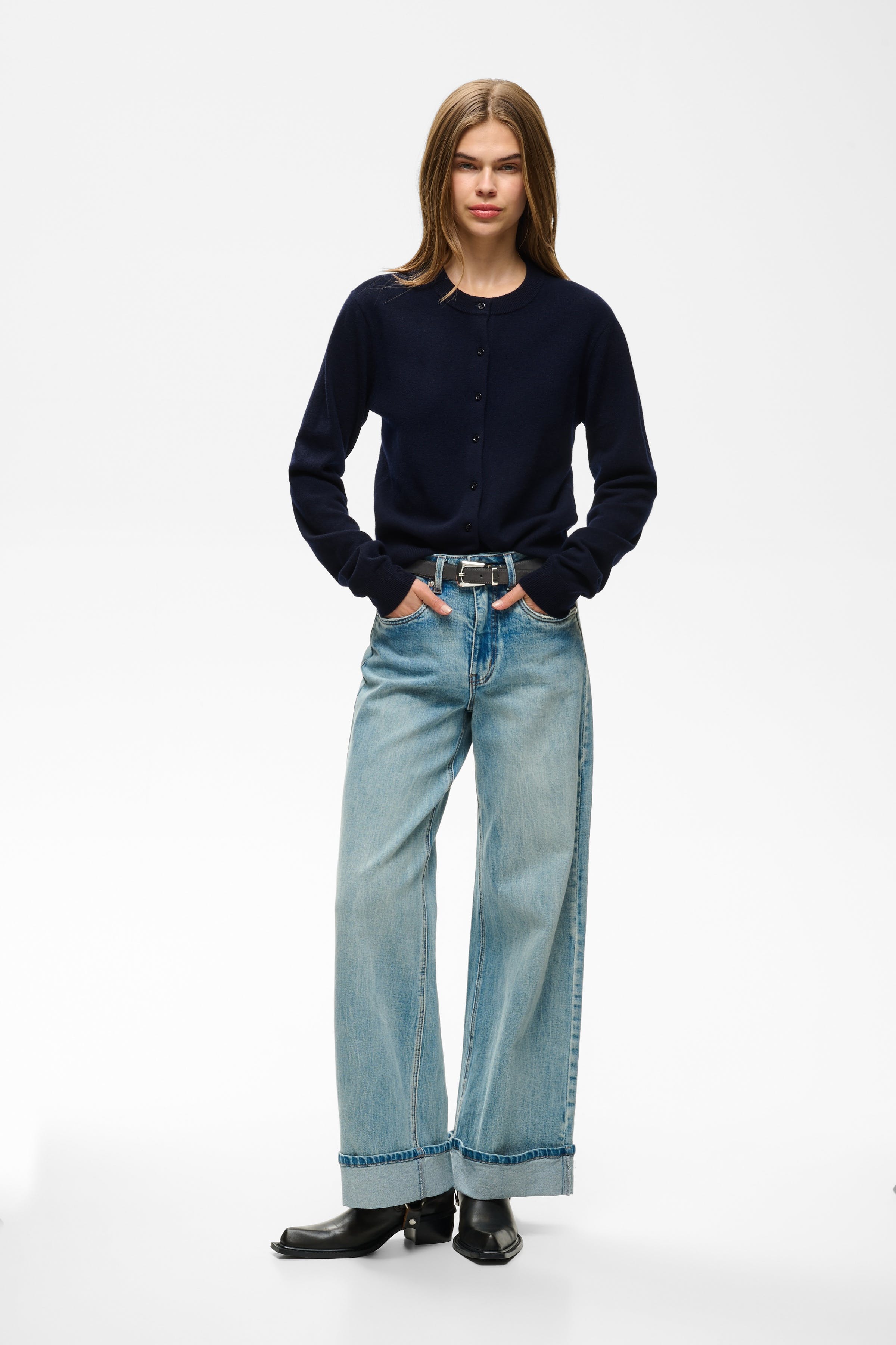 GZmanzi Cardigan LOOKBOOK FRONT 10911814-193922