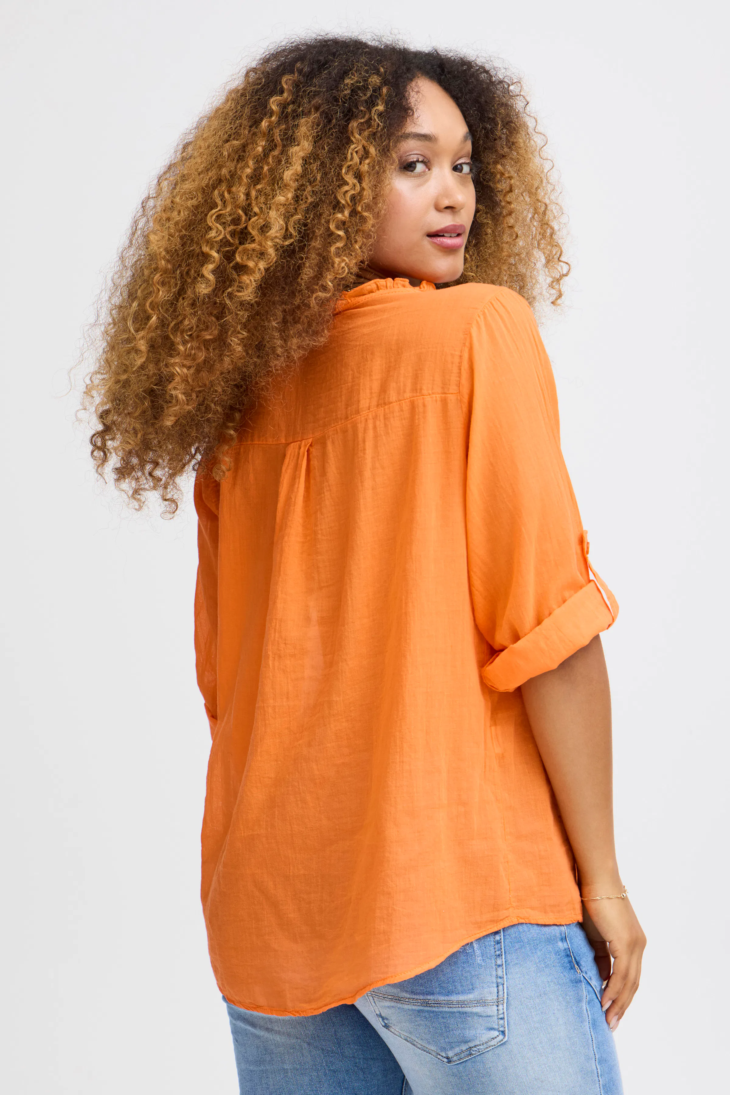 SBGAMMA Bluse LOOKBOOK BACK 22100565-161360