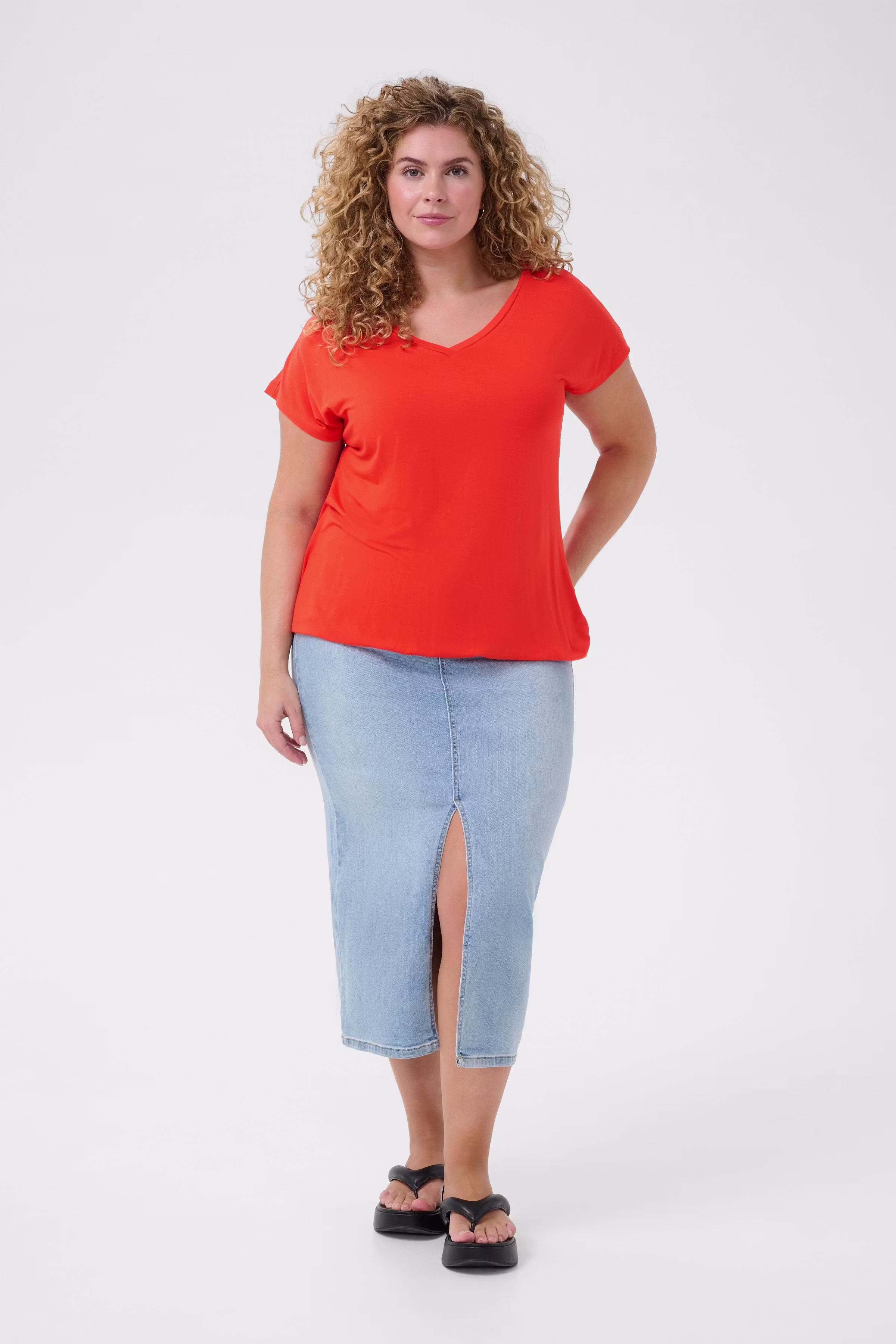 KCjena T-shirt LOOKBOOK FRONT 10582099-171558