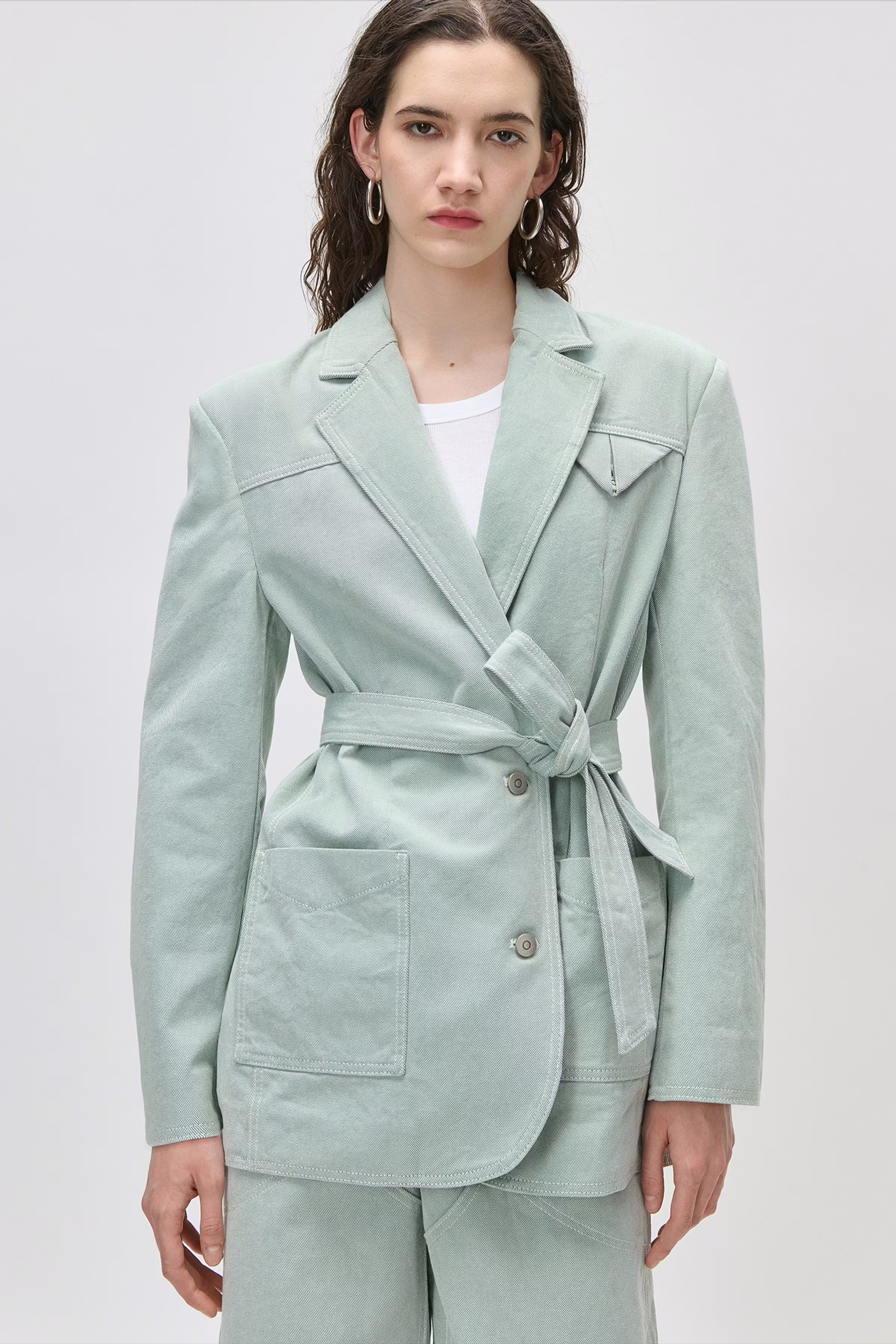 JEANETTE Blazer LOOKBOOK FRONT 30600705-MC2166