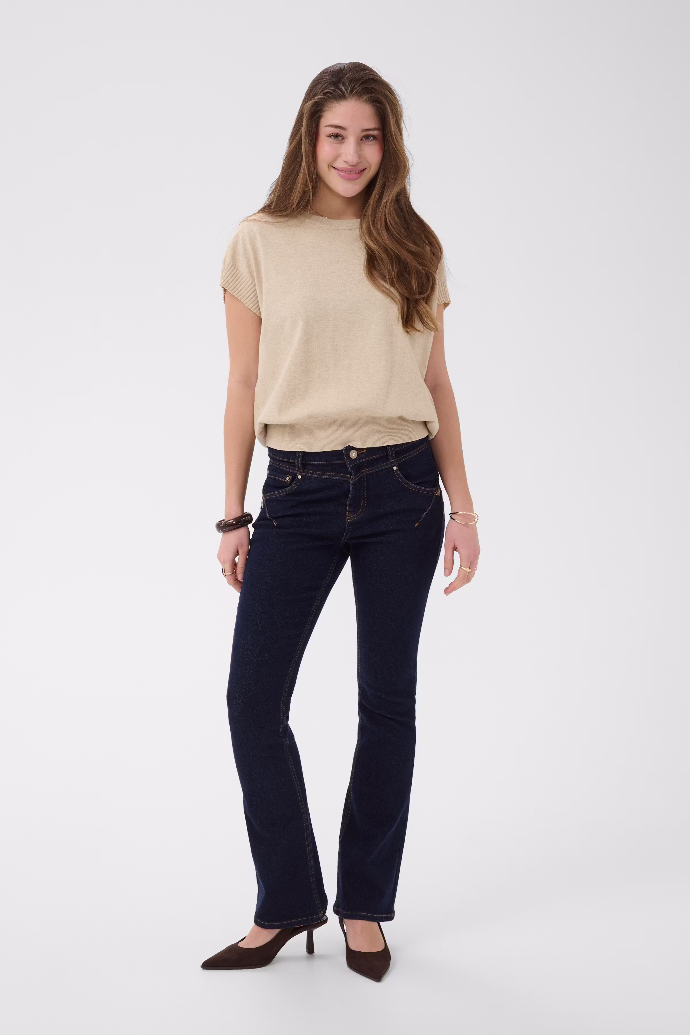 CRAmalie Bootcut Jeans LOOKBOOK FRONT 10650697-109555