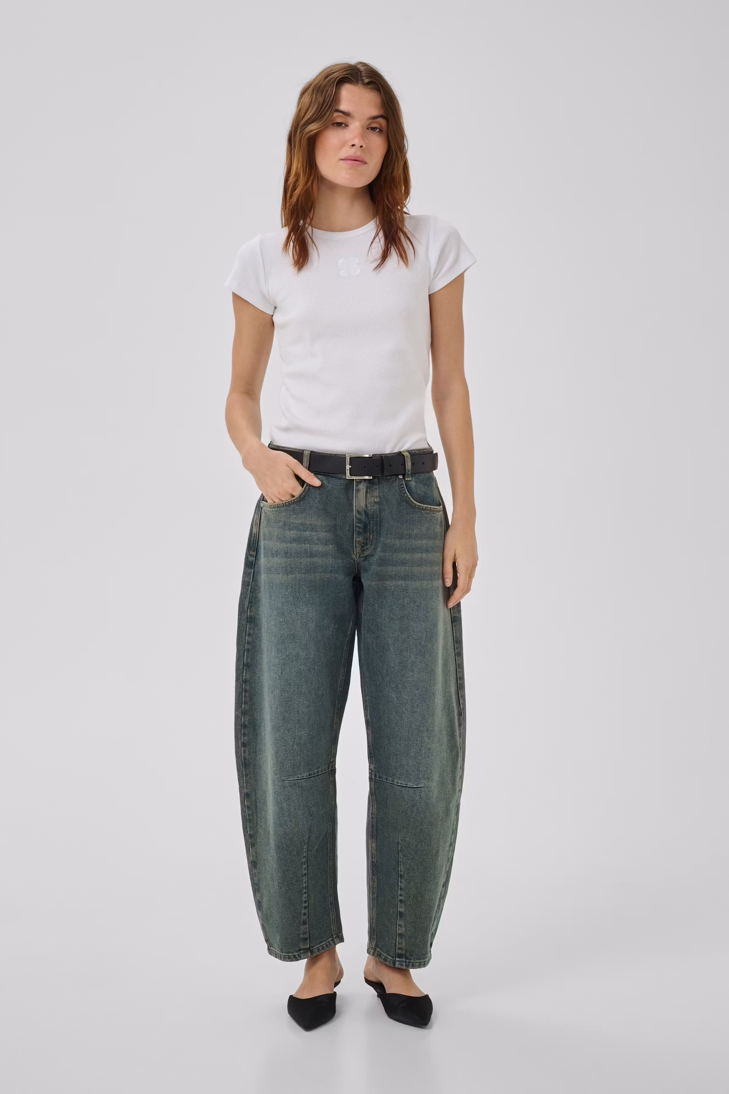 MWHottie Jeans LOOKBOOK FRONT 10705840-100066