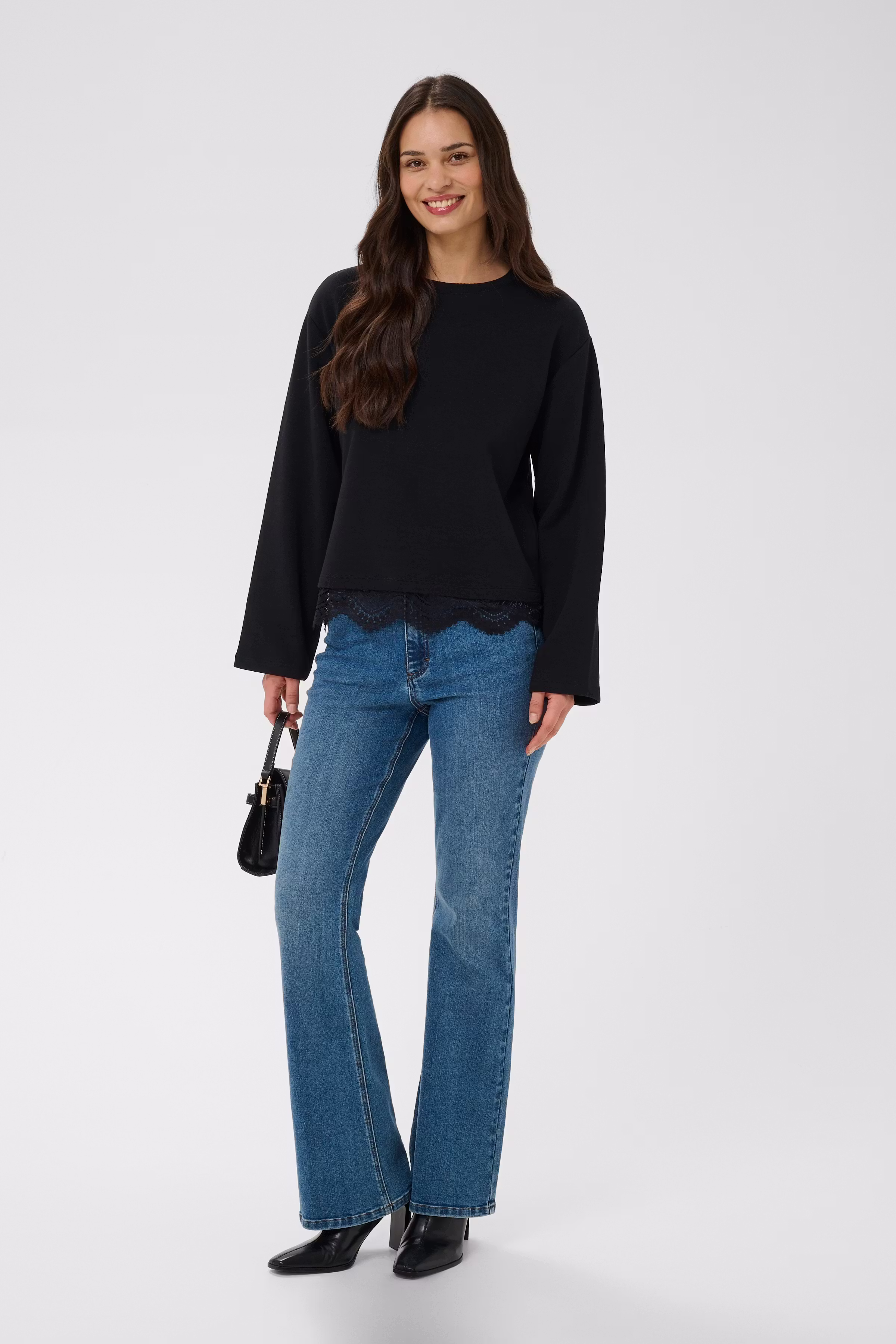 KAsophie Sweatshirt LOOKBOOK FRONT 10512596-100121