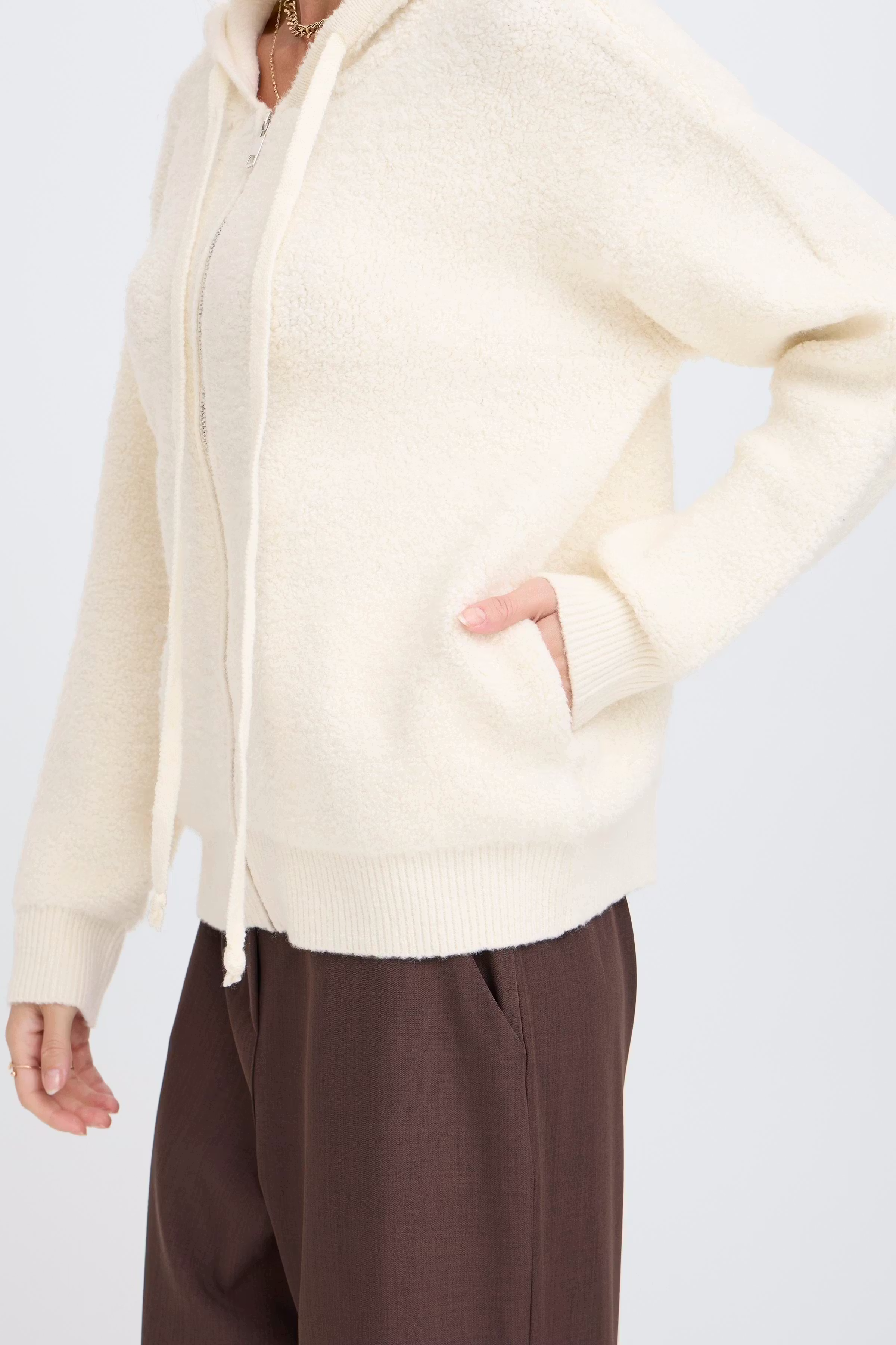 SBREINE Cardigan LOOKBOOK DETAIL 22101079-110105