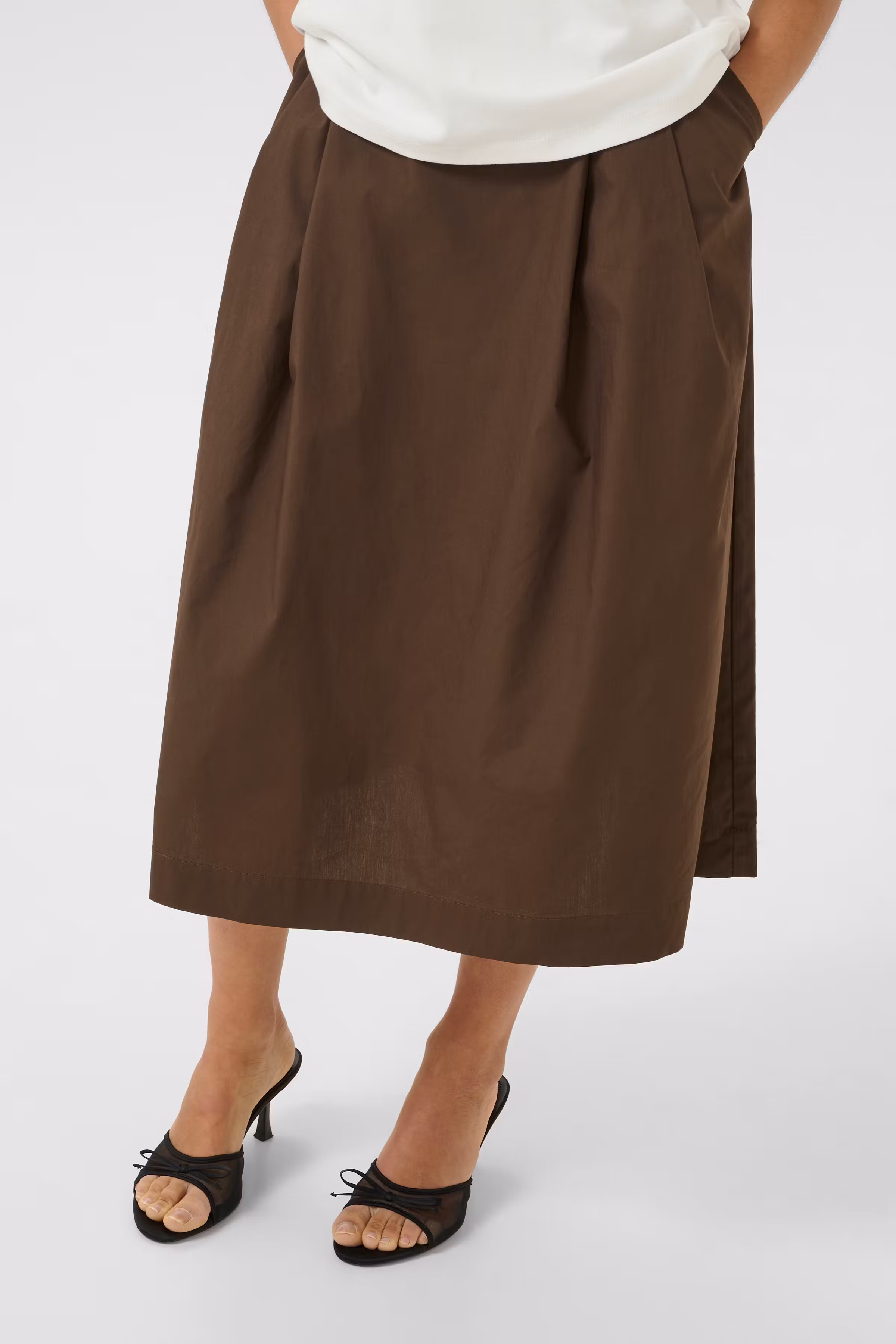 KBBrianna Skirt LOOKBOOK FRONT 10105649-191015