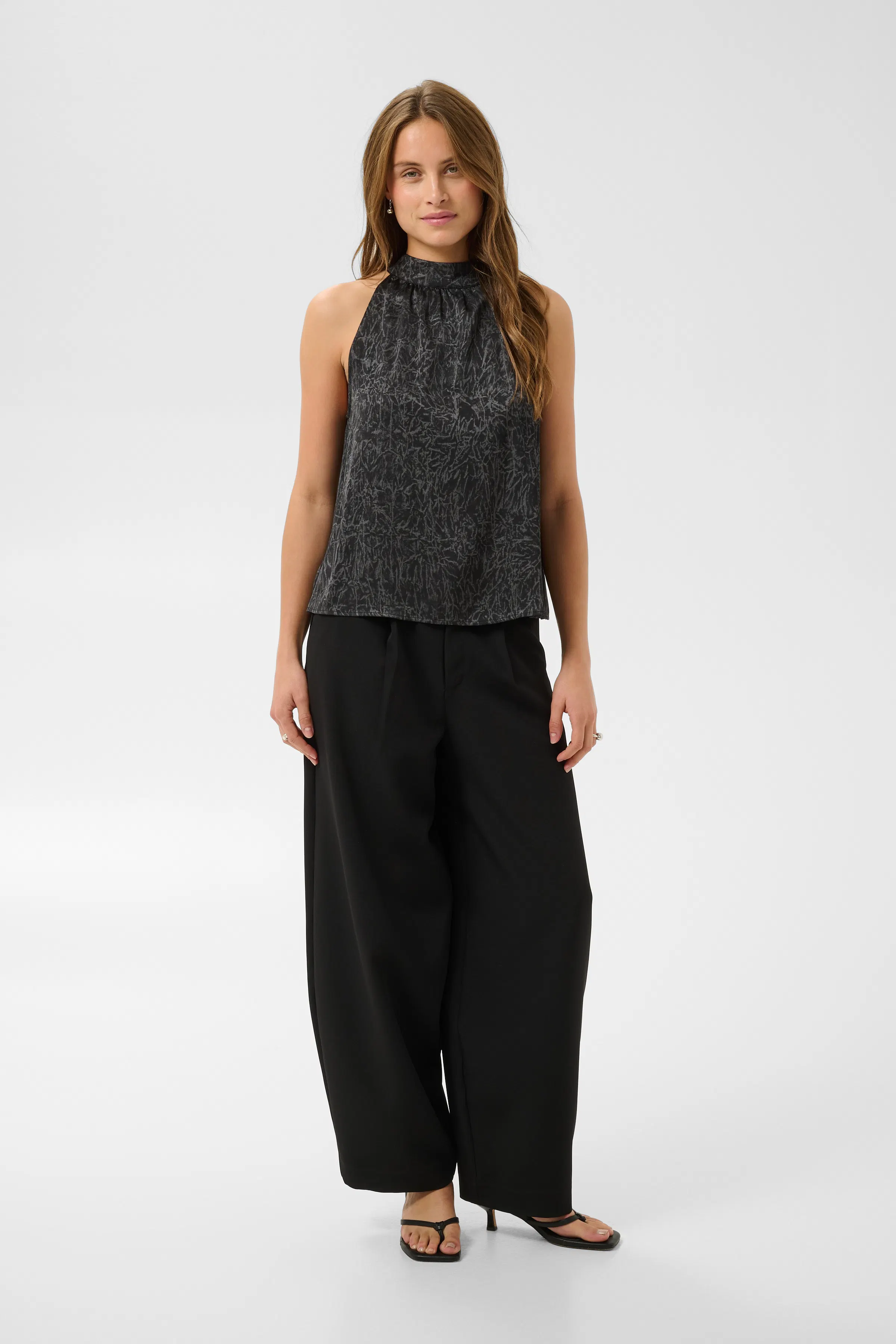 KAtara Blouse LOOKBOOK FRONT 10512399-110080