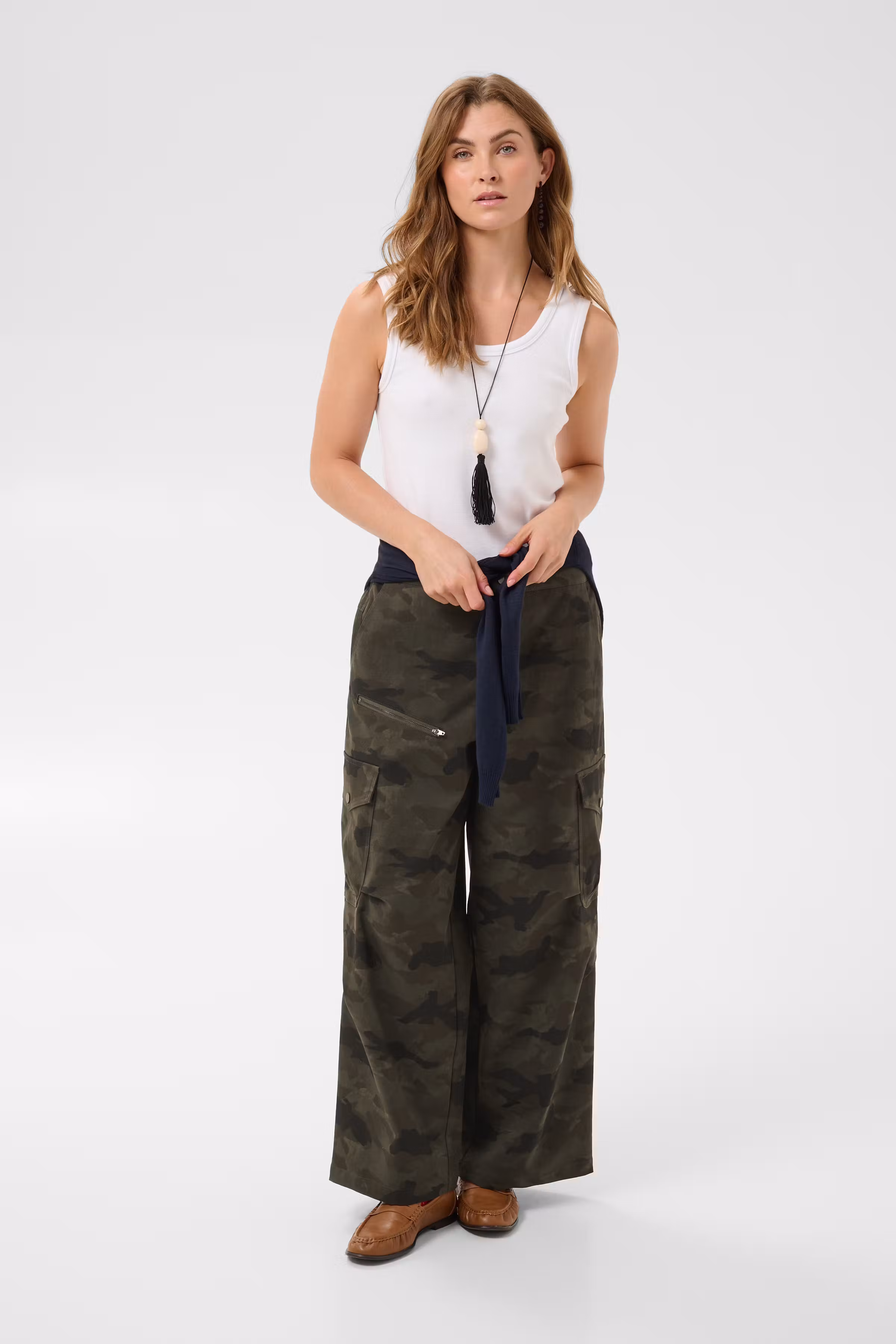 CUelivia Bukser LOOKBOOK FRONT 50113993-1001037