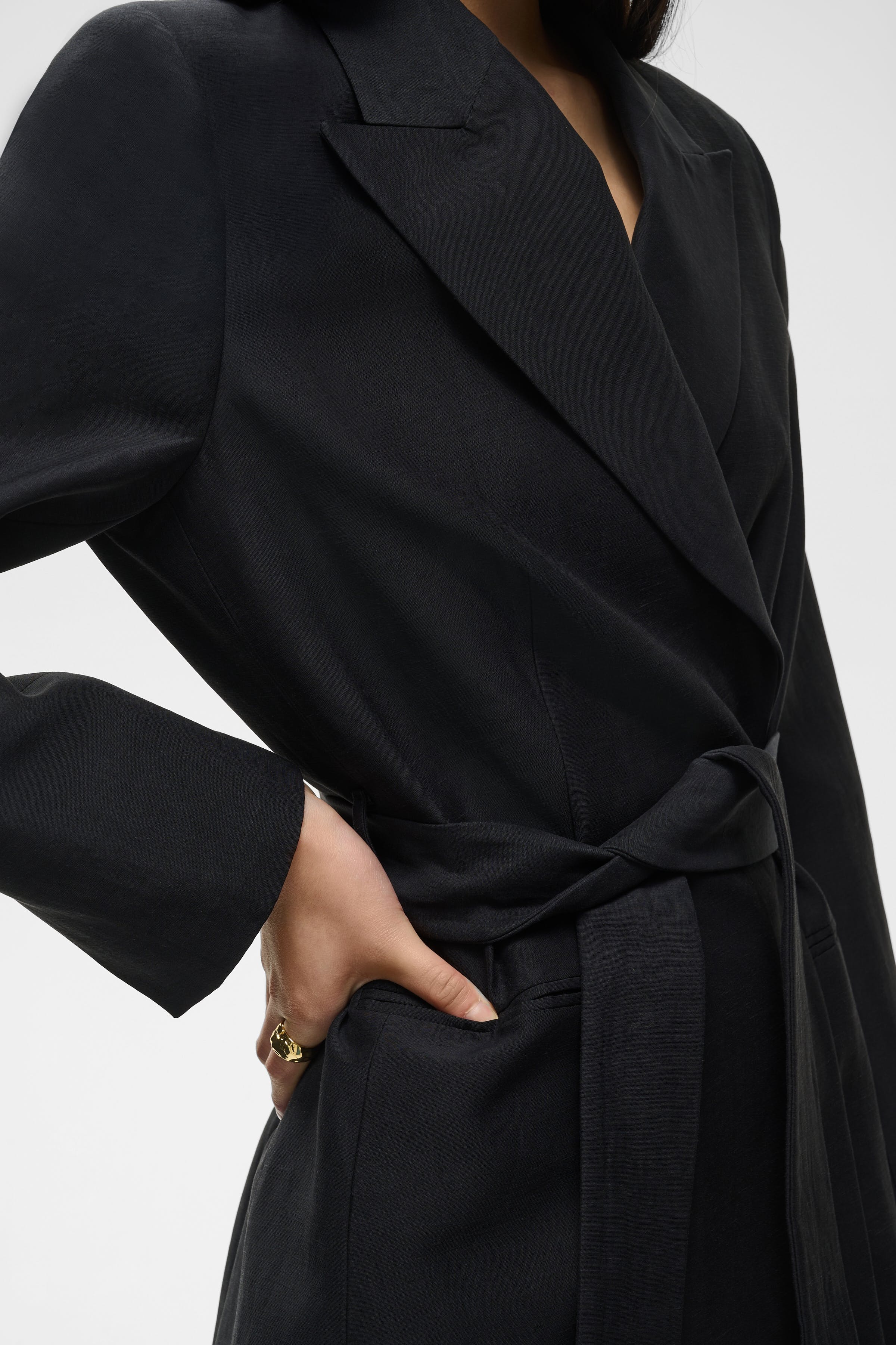 IOJOSEPHINA Blazer LOOKBOOK DETAIL 30600692-BK999