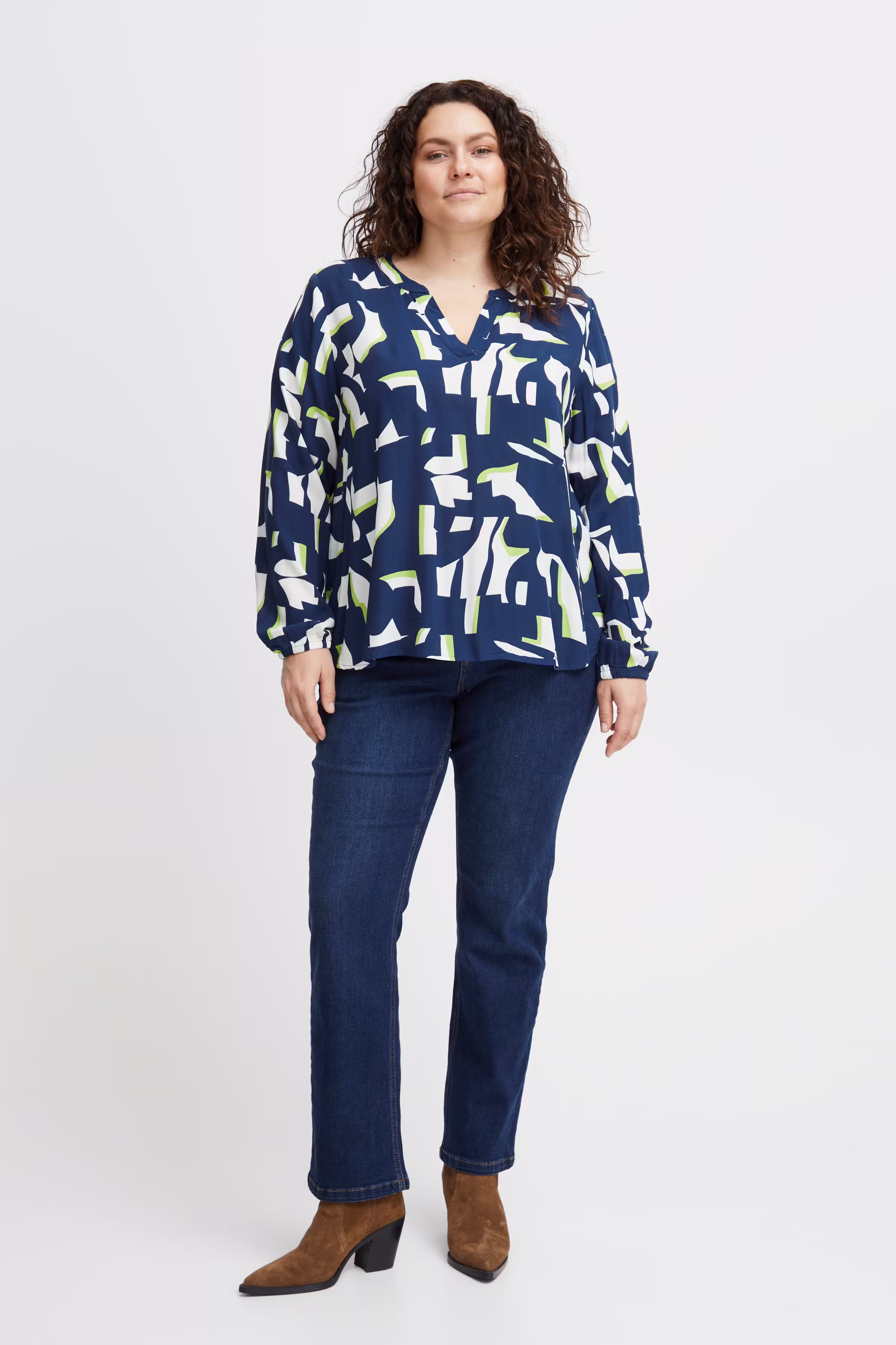 Kurzarm-Bluse LOOKBOOK FRONT 20612537-202637