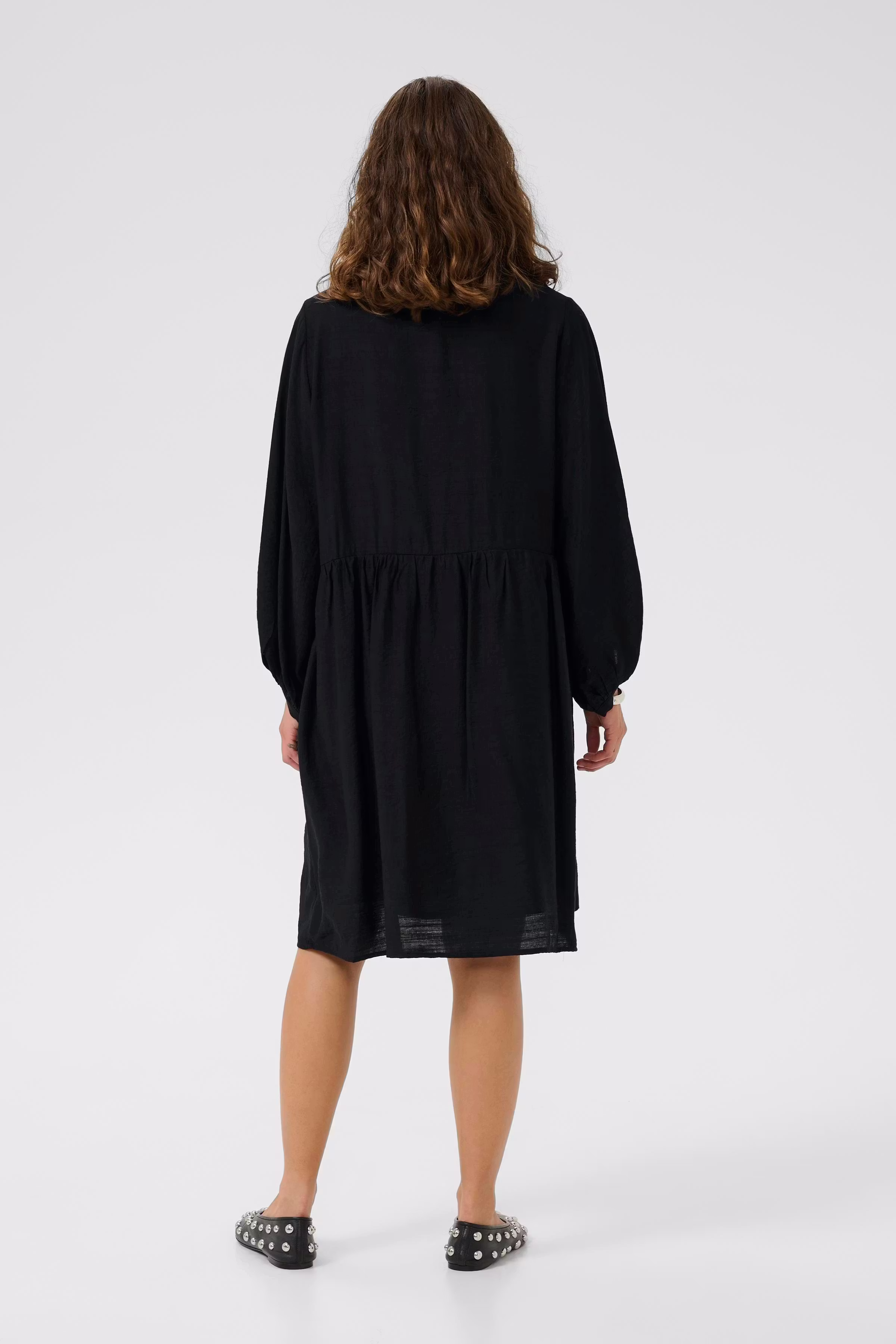 CUurta Dress LOOKBOOK BACK 50112514-500012