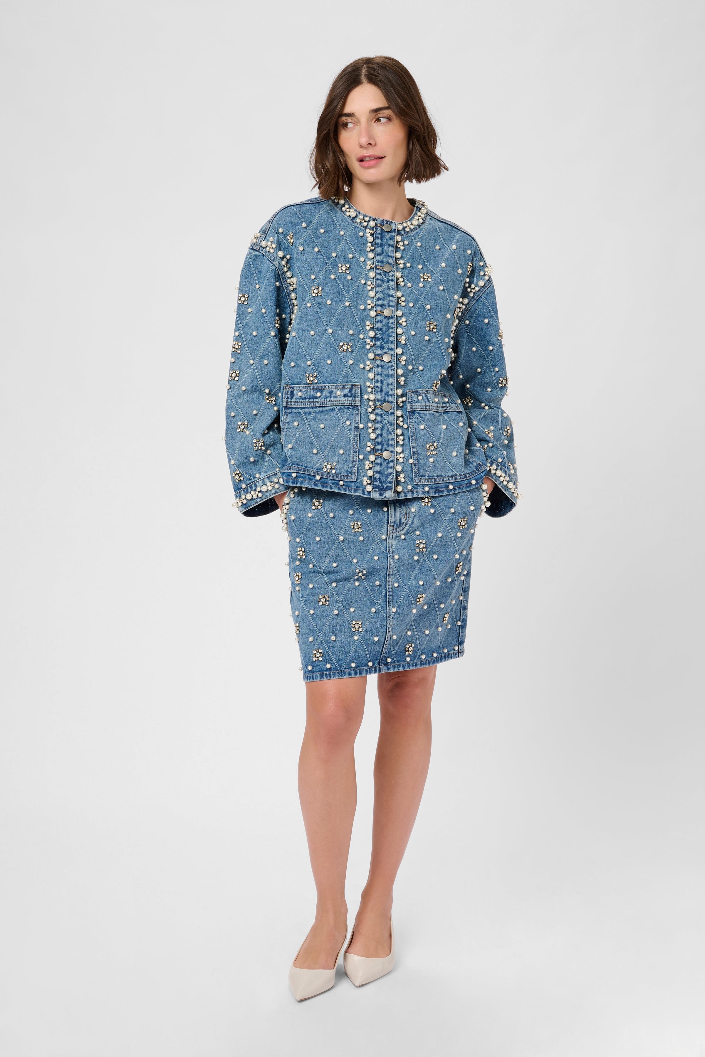 CUalys Denim jacket with pearls LOOKBOOK FRONT 50112279-500027