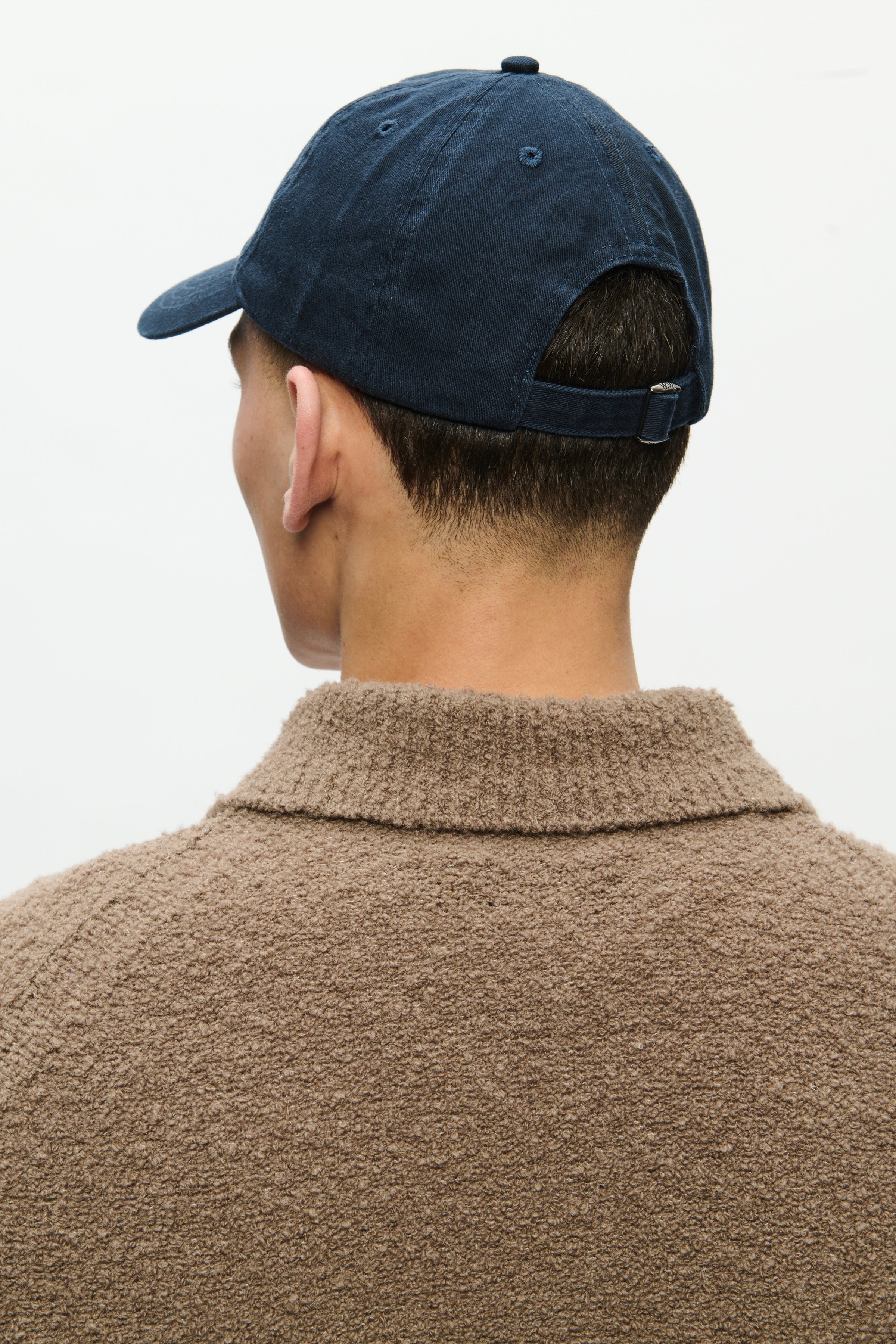 WWW.W.cap Kappe LOOKBOOK DETAIL 30251641-194011
