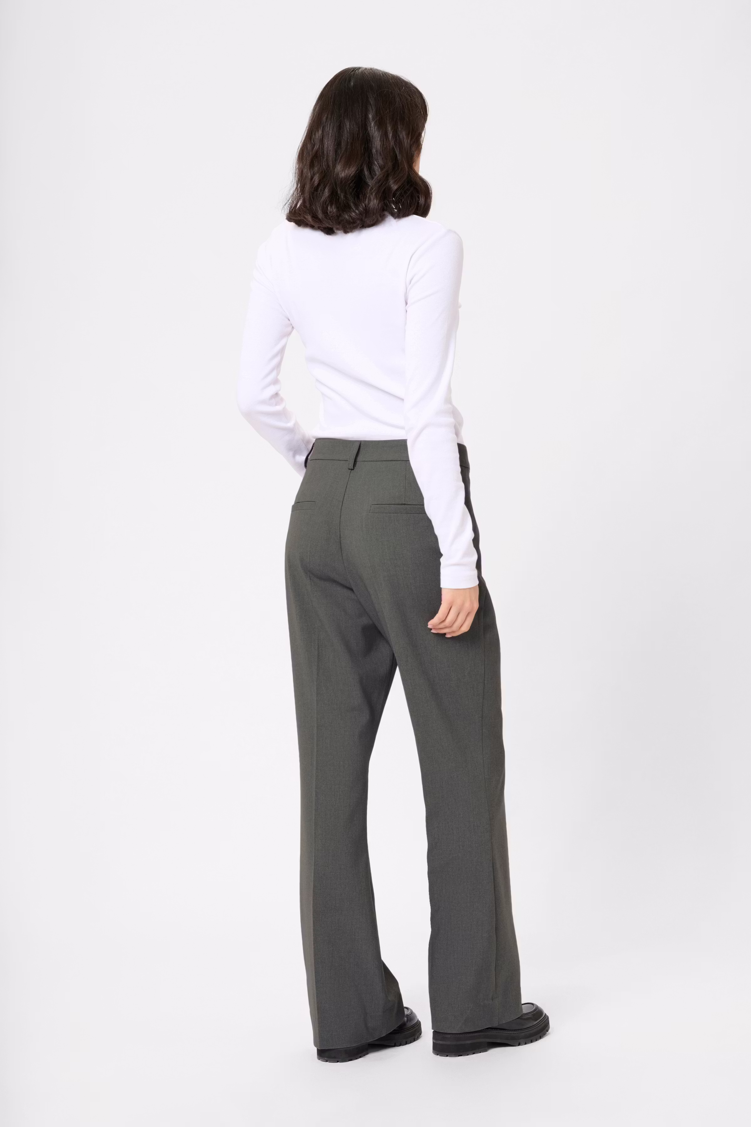 KAollie Trousers LOOKBOOK BACK 10510950-100123
