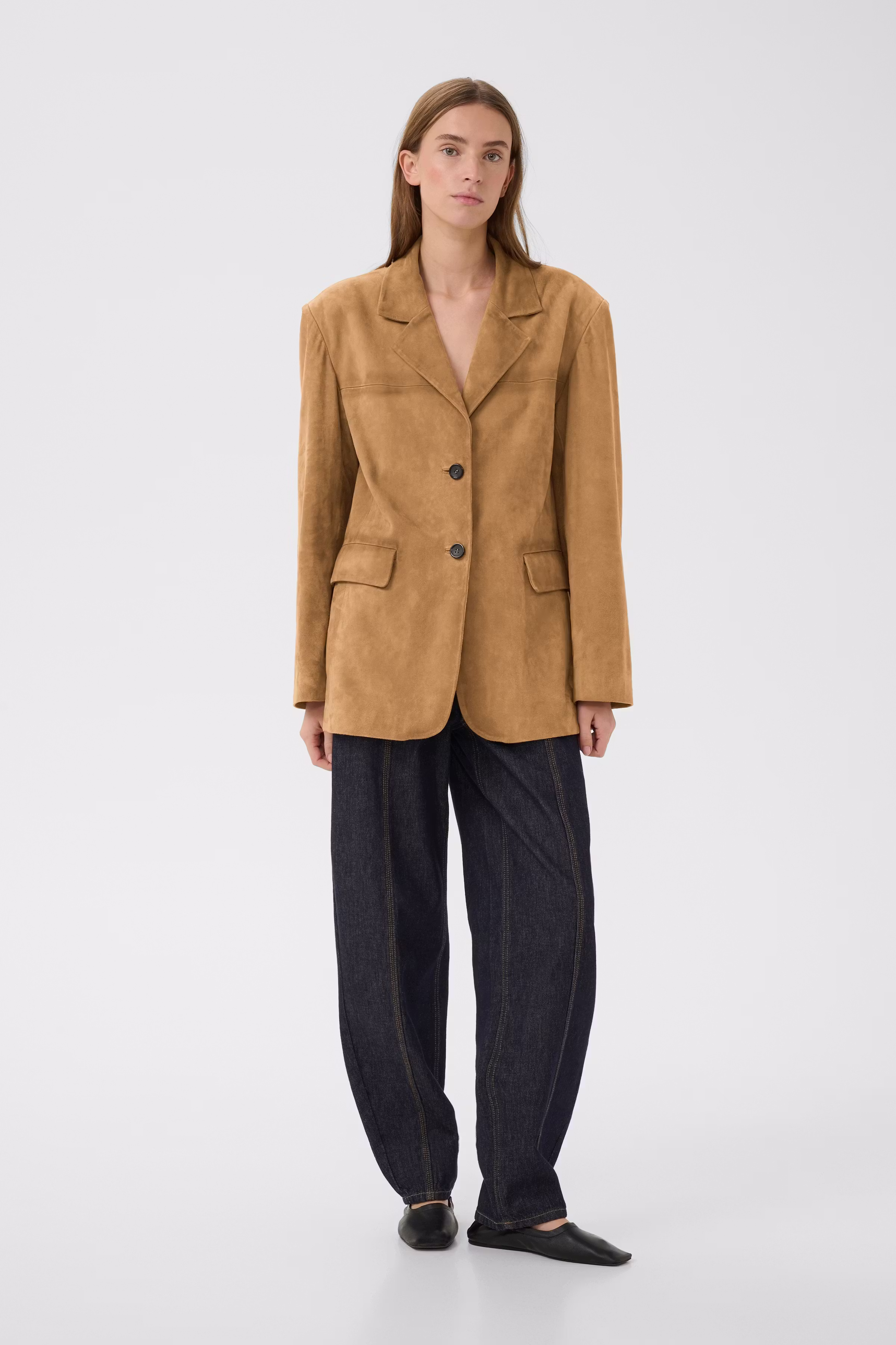 KBTammie Suede Blazer LOOKBOOK FRONT 10105315-181029