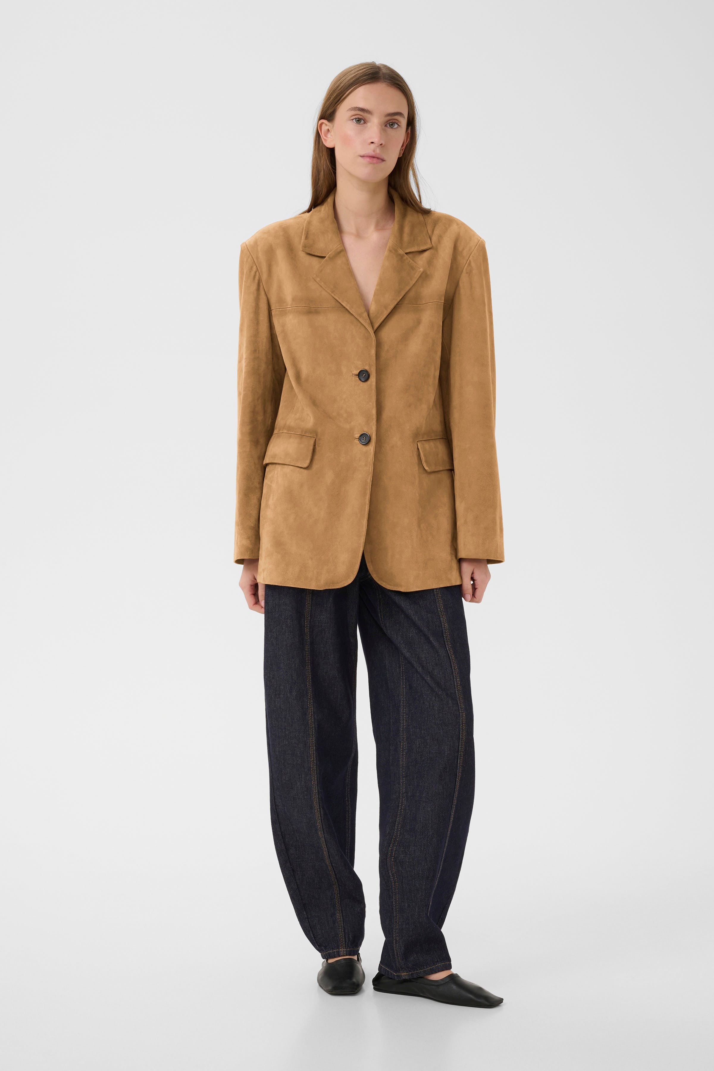 KBTammie Suède Blazer LOOKBOOK FRONT 10105315-181029