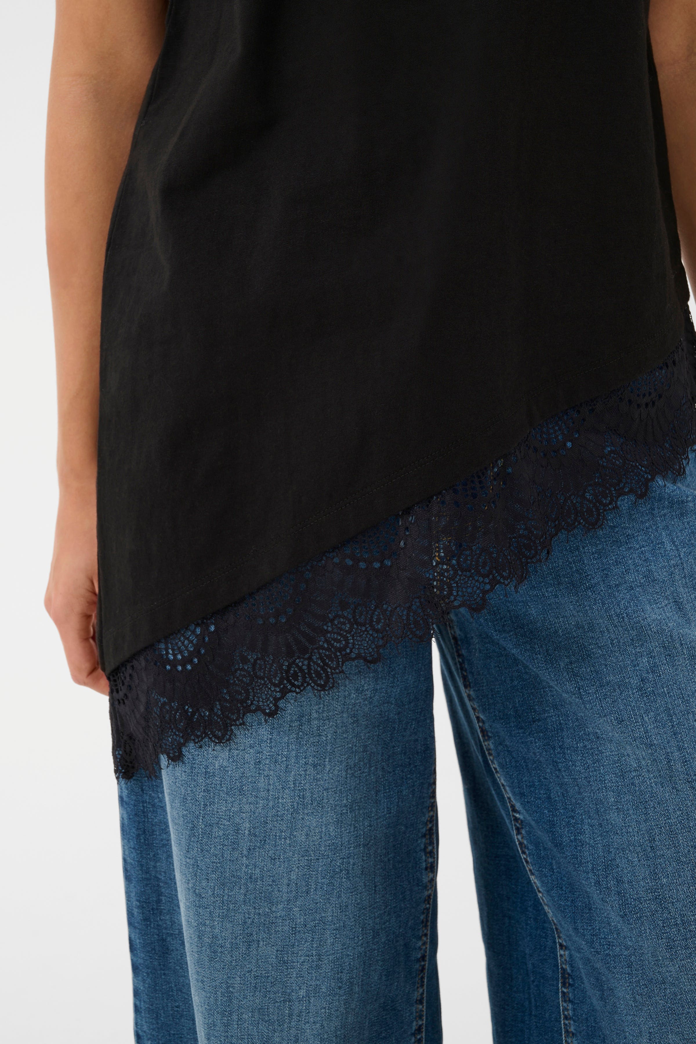 CUvena Bluse LOOKBOOK DETAIL 50113761-500012