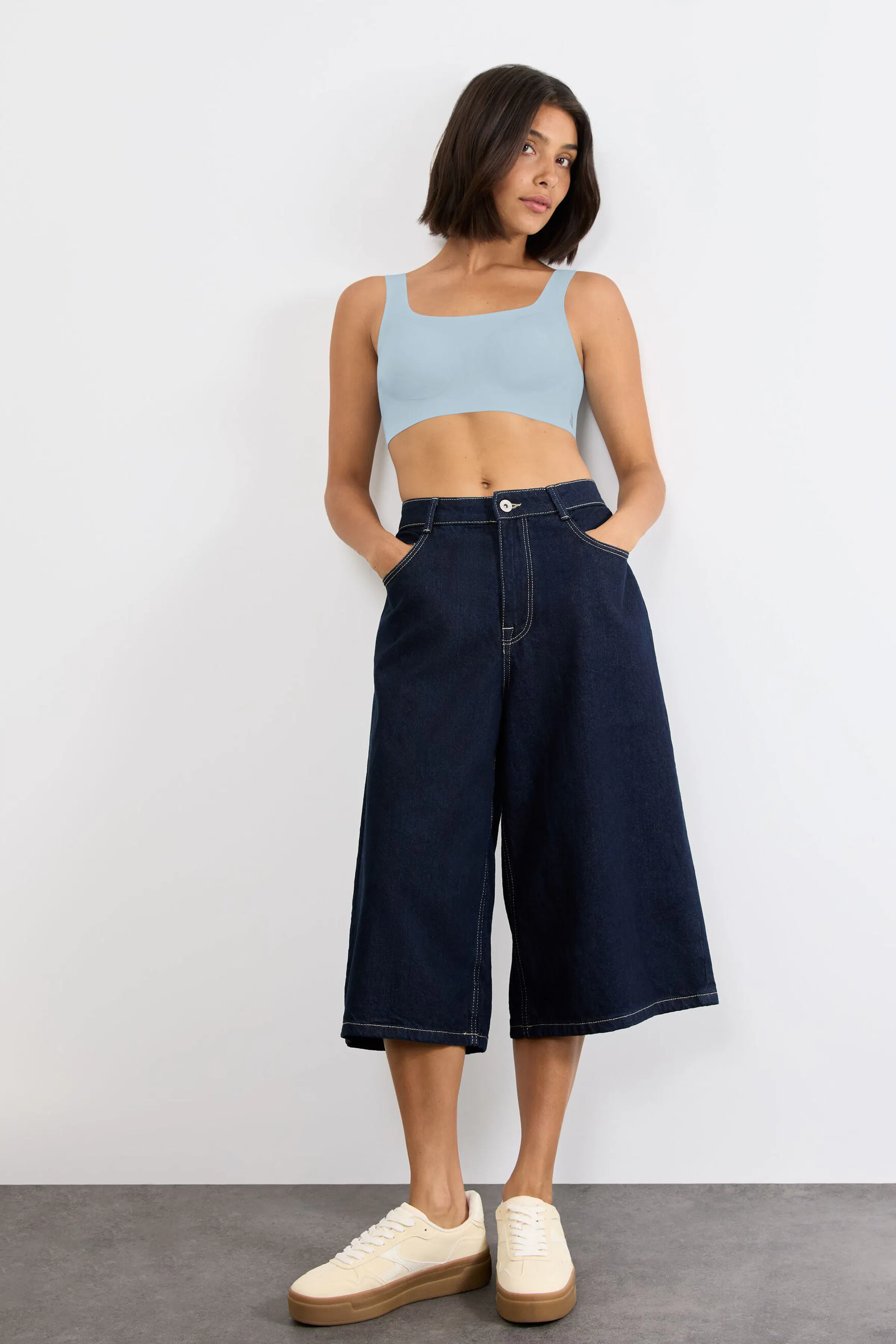 sloggiZERO-Feel BH LOOKBOOK FRONT 40551603-400909