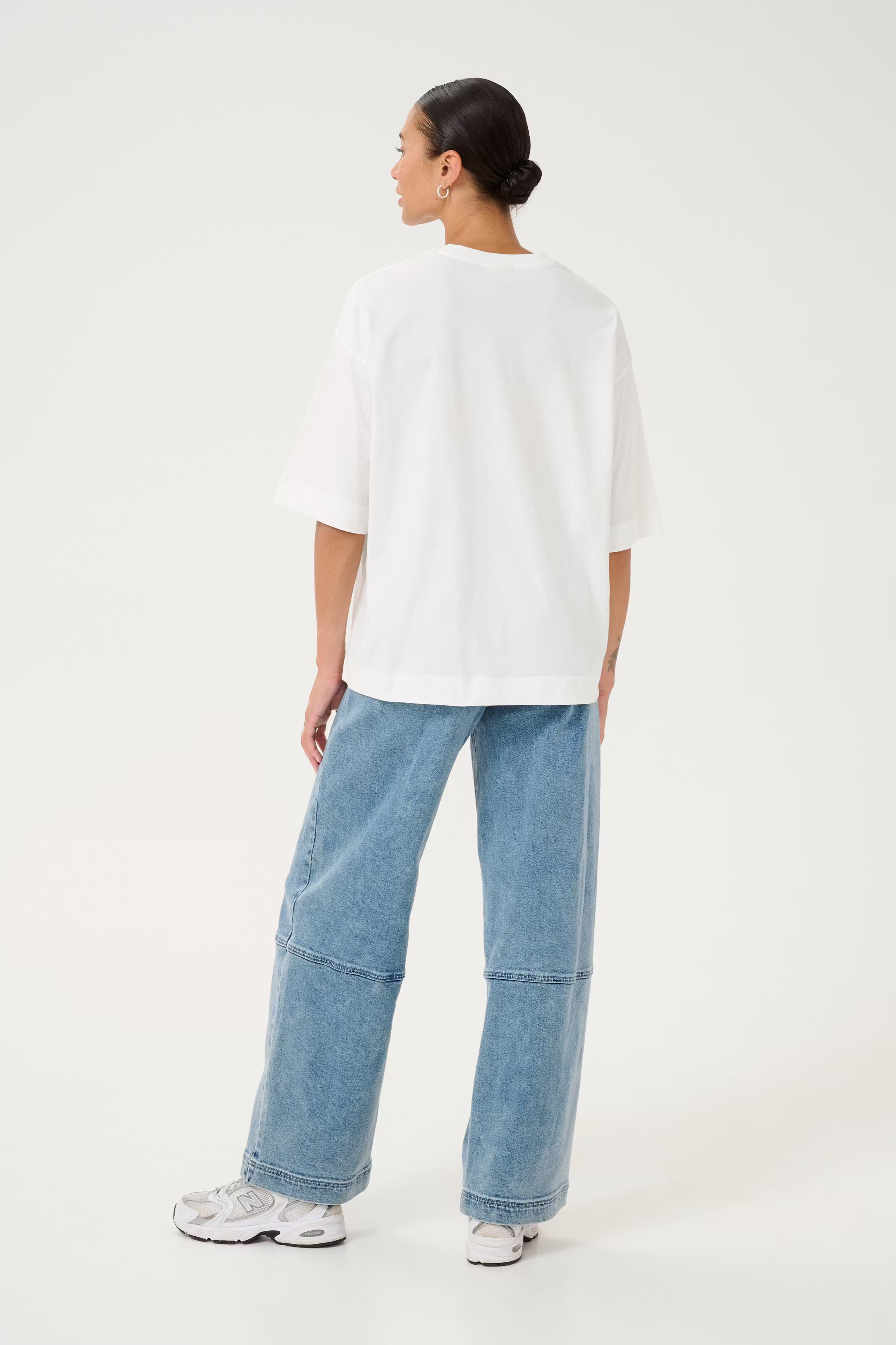 KAgissa T-shirt LOOKBOOK BACK 10509621-110602