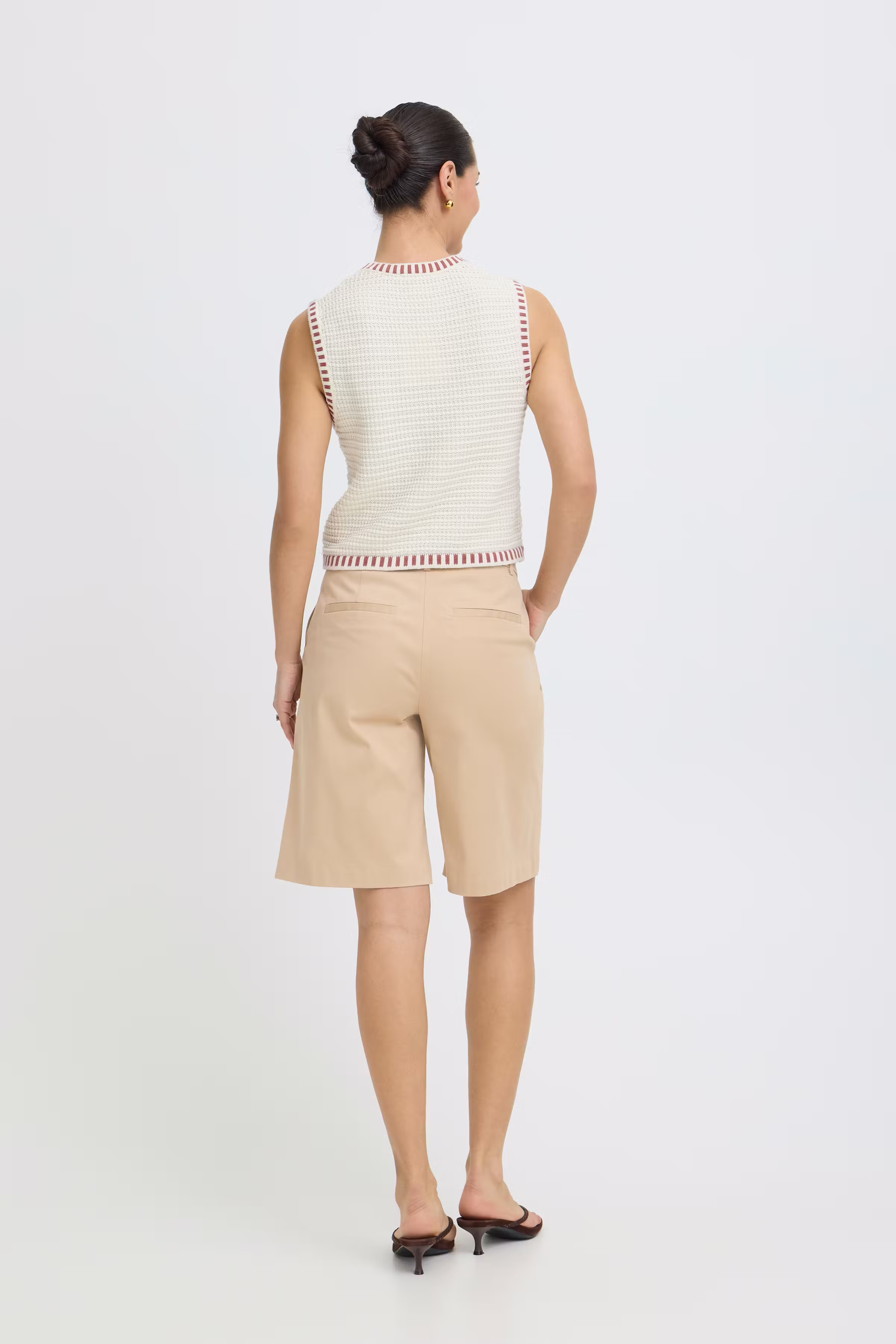 BYMIKALA Weste LOOKBOOK BACK 20818688-900011008