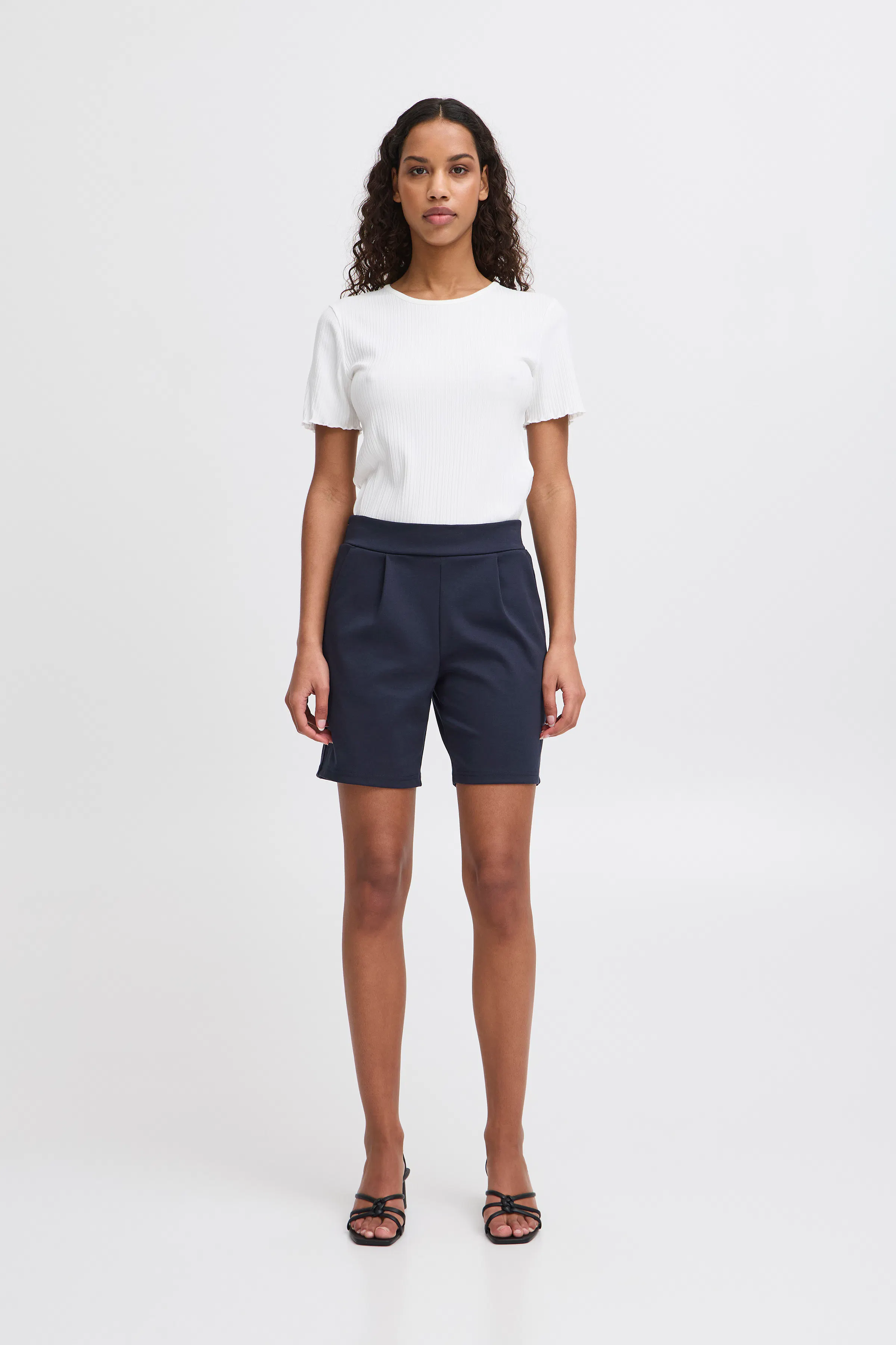 IHKATE Shorts LOOKBOOK FRONT 20114084-194010