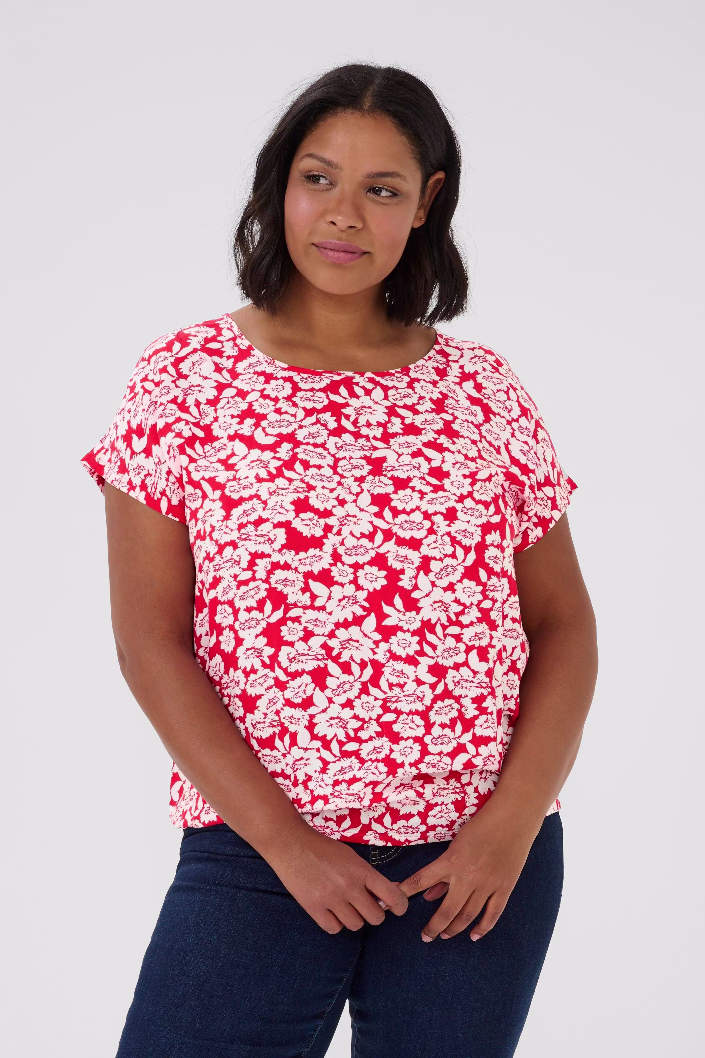 KCbella Bluse LOOKBOOK FRONT 10582488-108555