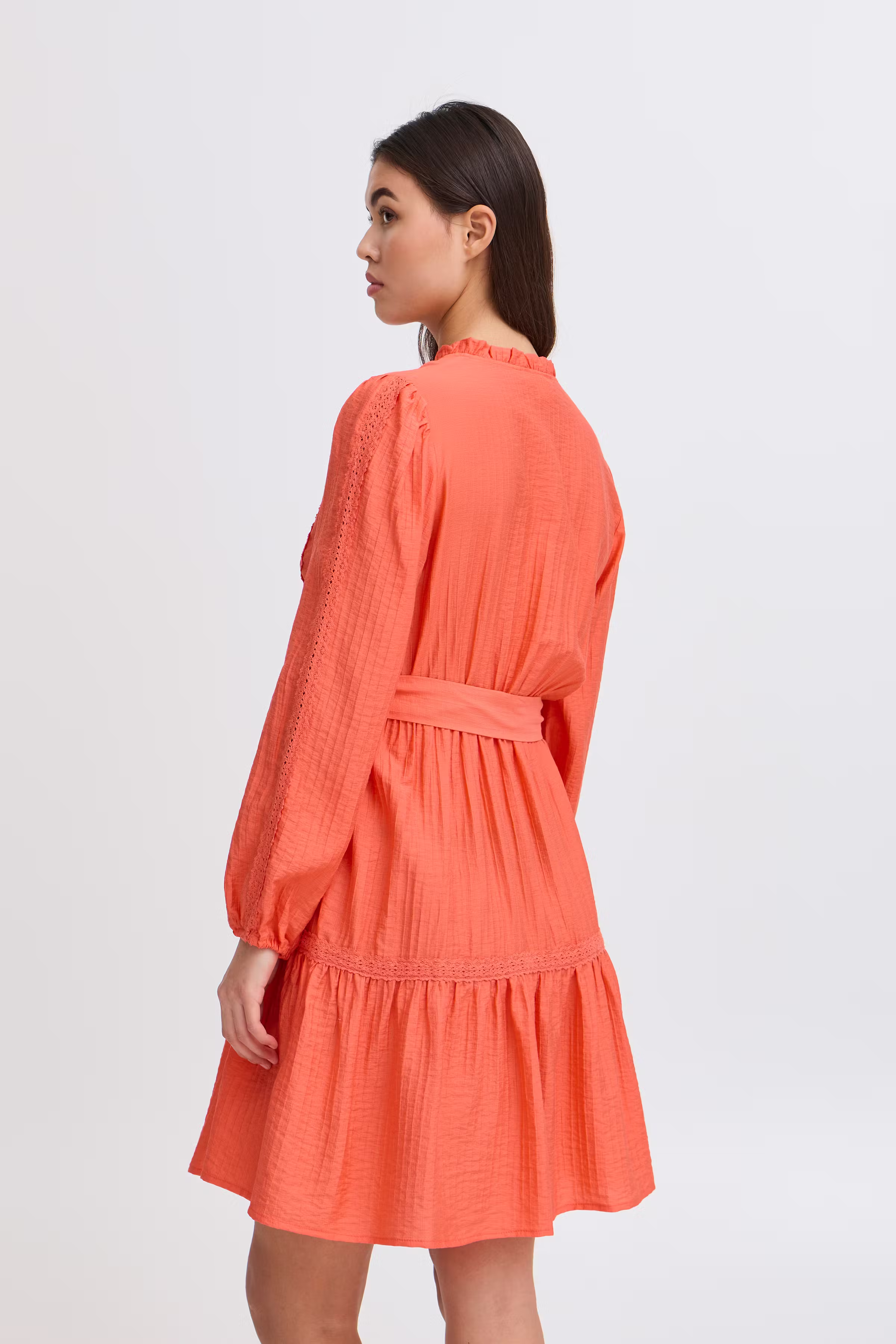 IHEVINA Kjole LOOKBOOK BACK 20122441-171656