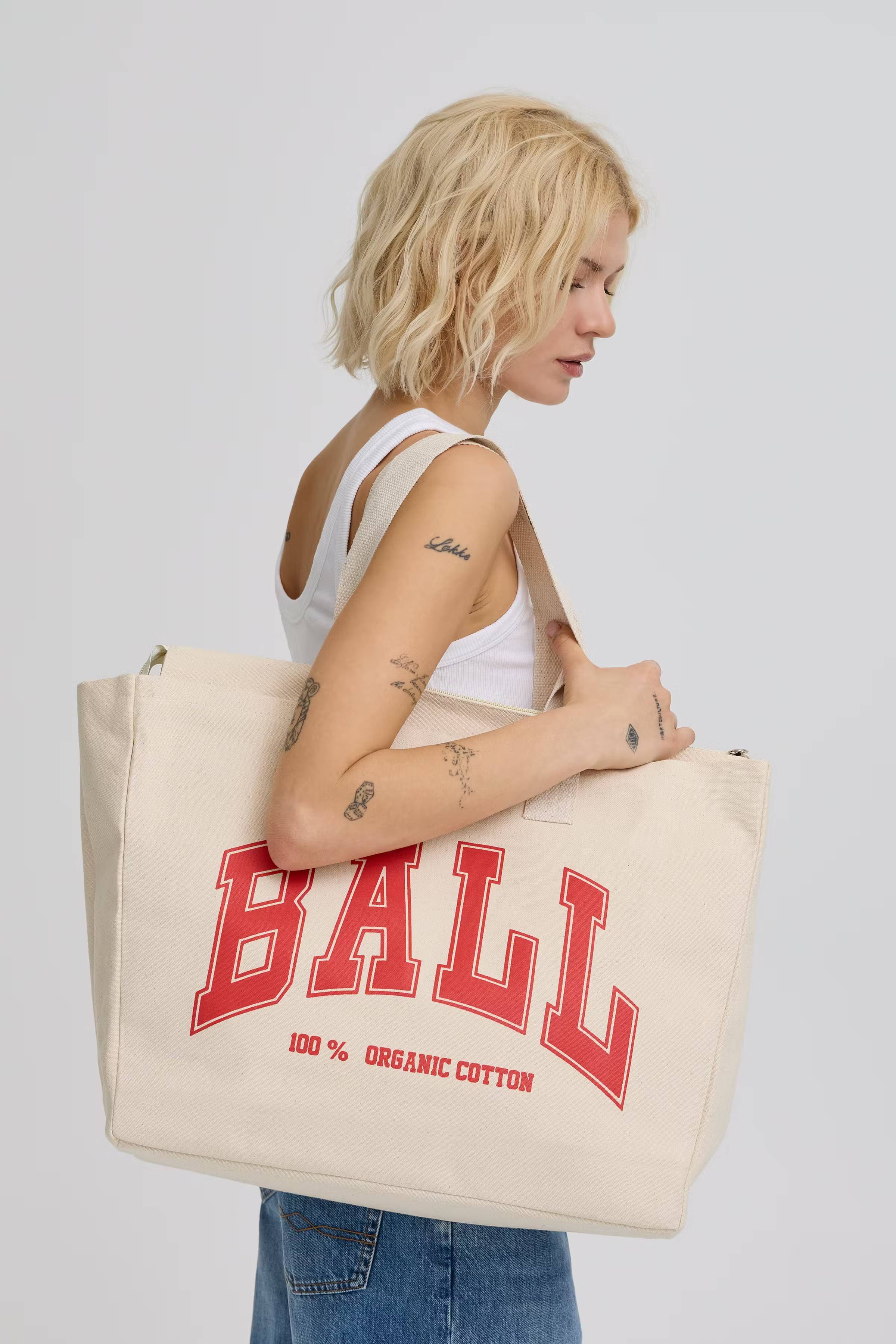 D. ROLF BAGS LOOKBOOK FRONT 50400028-181663