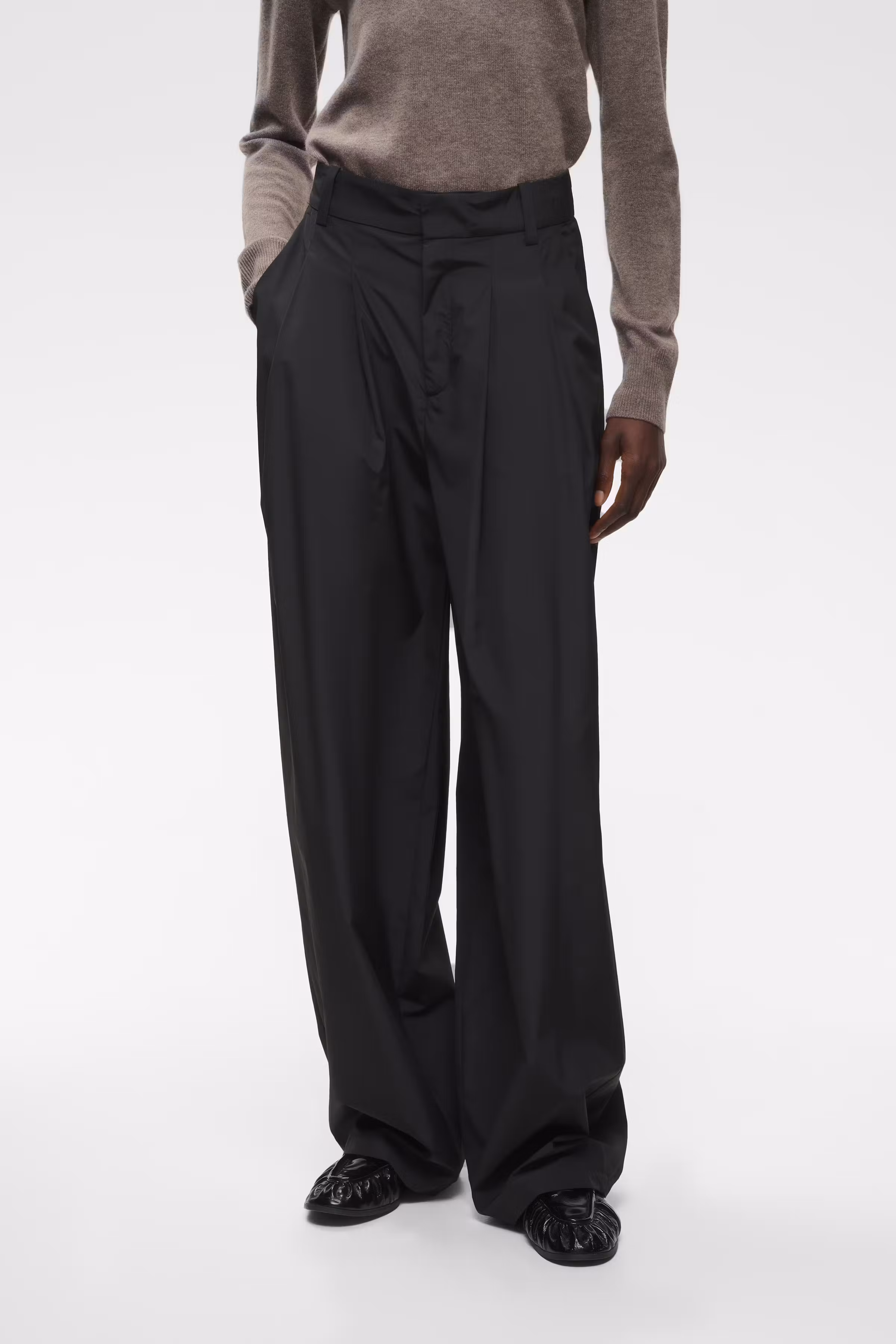 OGATAIW Byxor LOOKBOOK FRONT 30113095-194008
