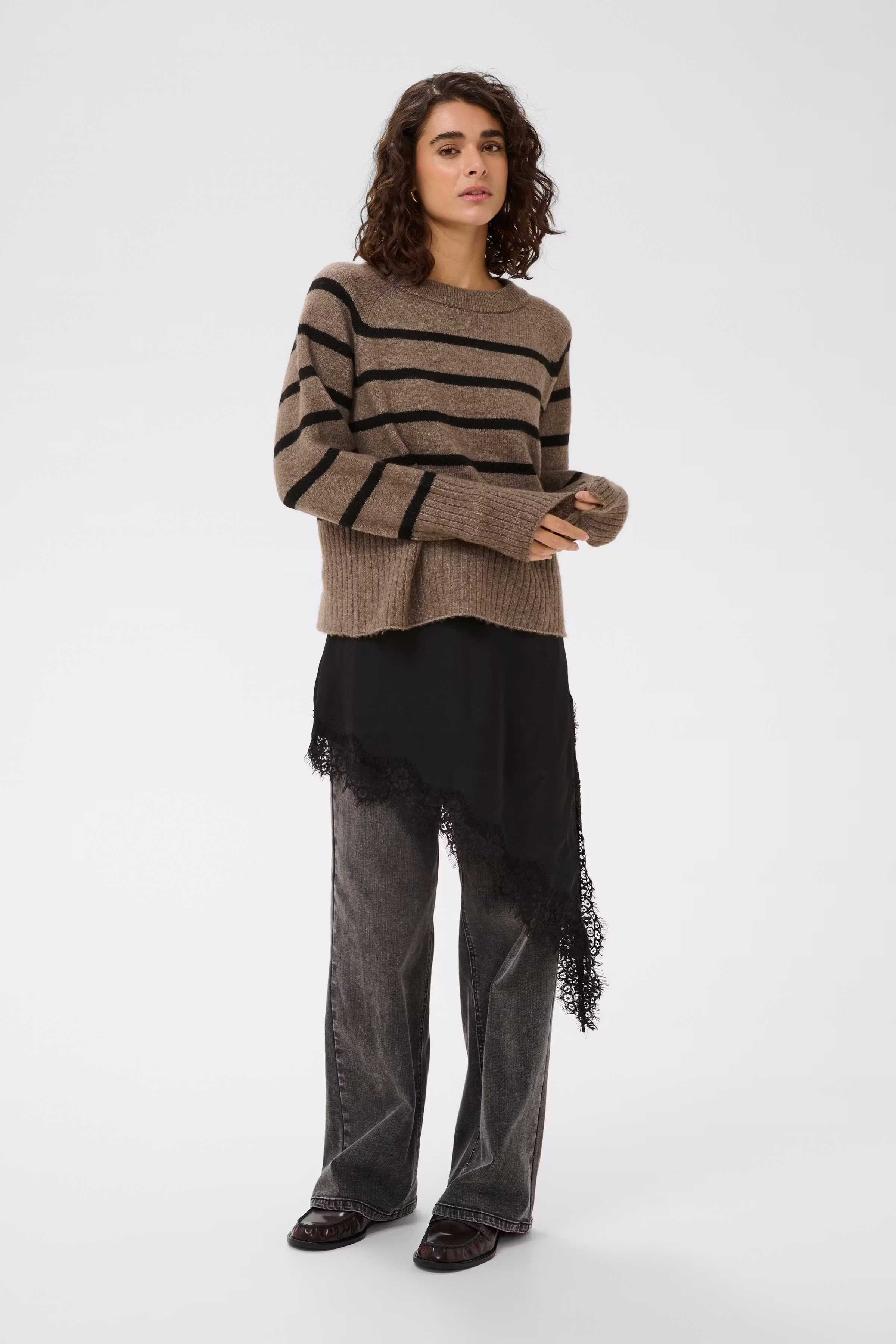 KAthilde Klänning LOOKBOOK FRONT 10512263-106480