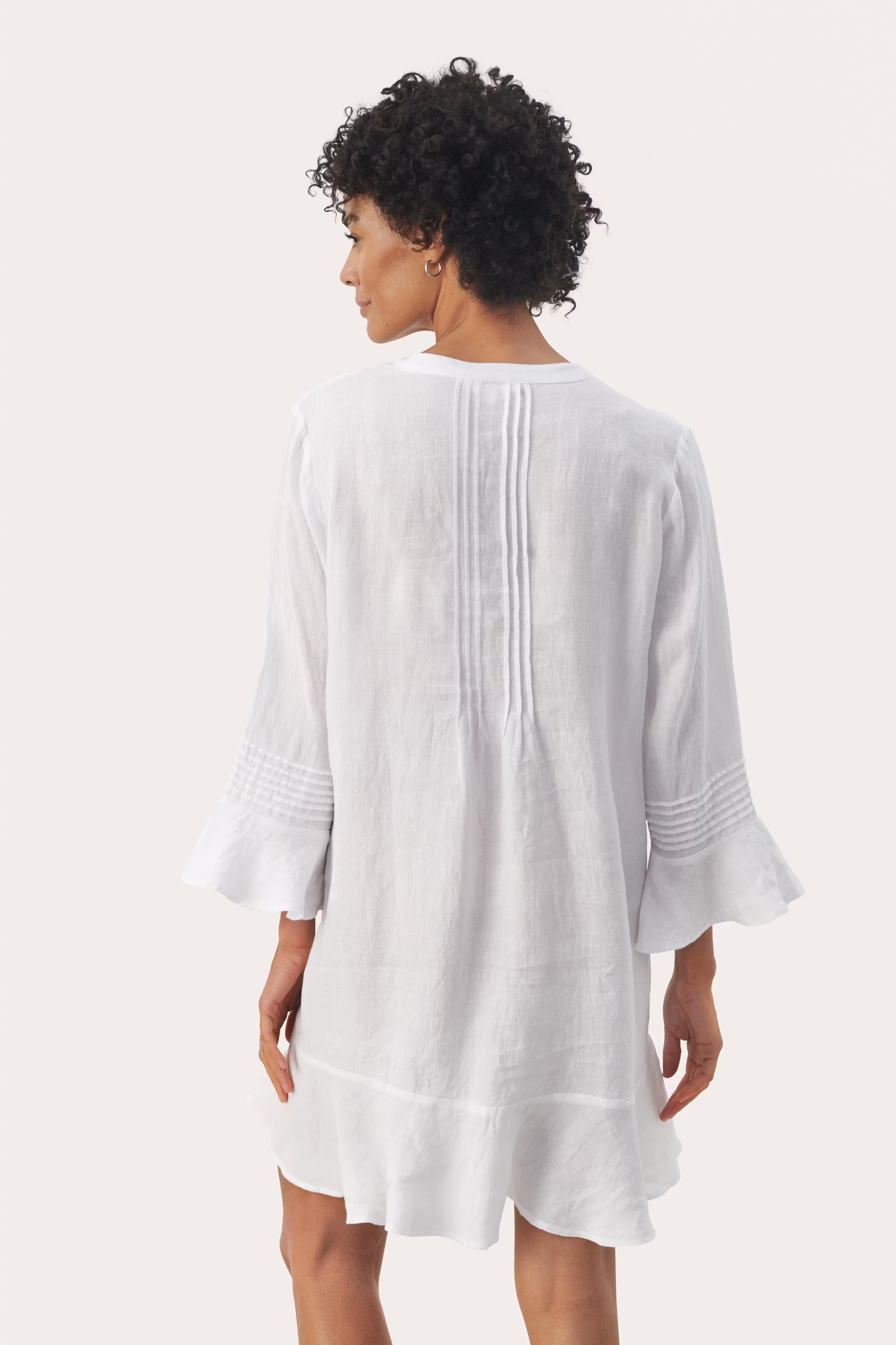 EtenaPW Linen dress LOOKBOOK BACK 30308407-110601