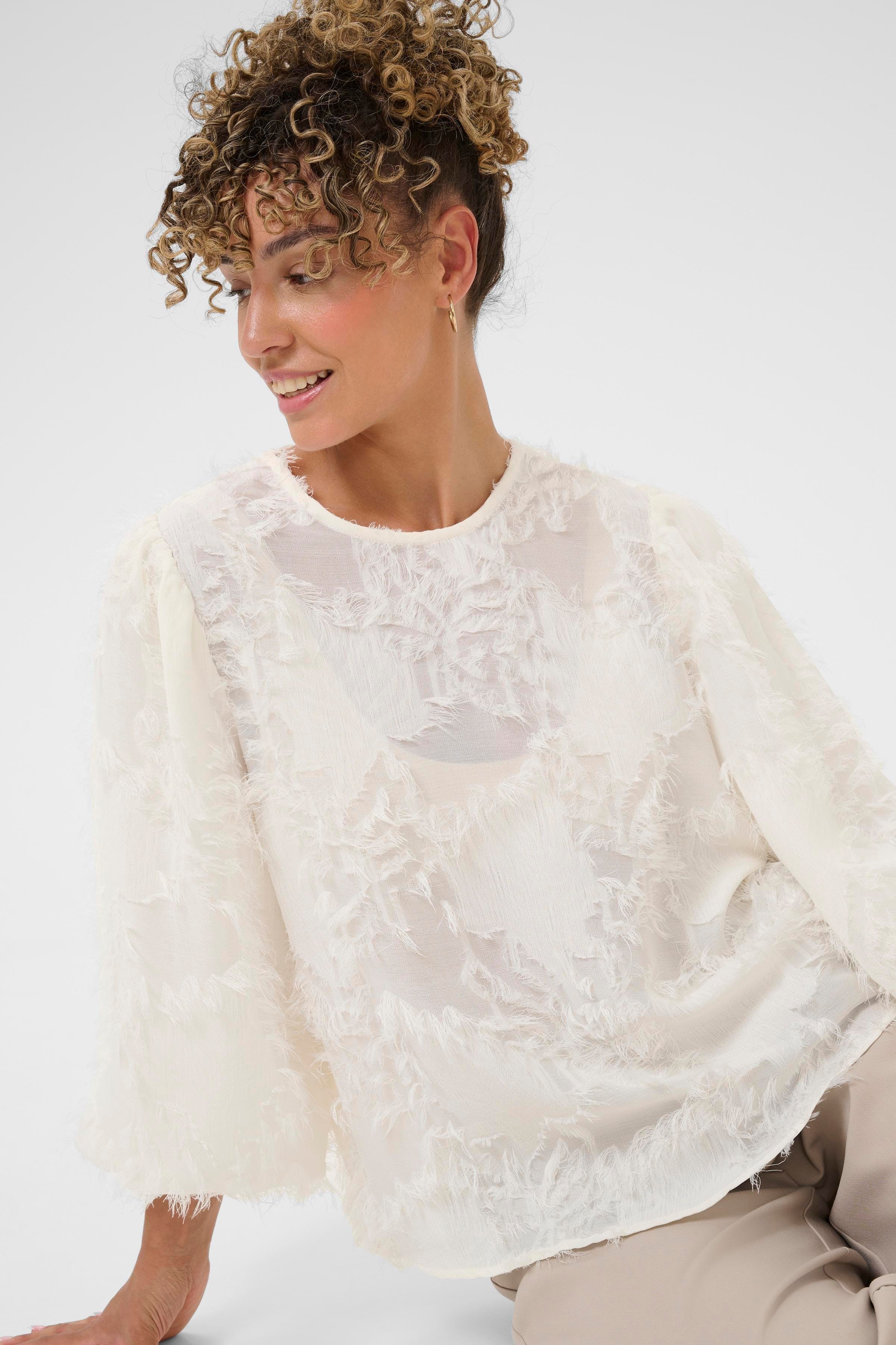 CRFreja Blus LOOKBOOK DETAIL 10614450-110701