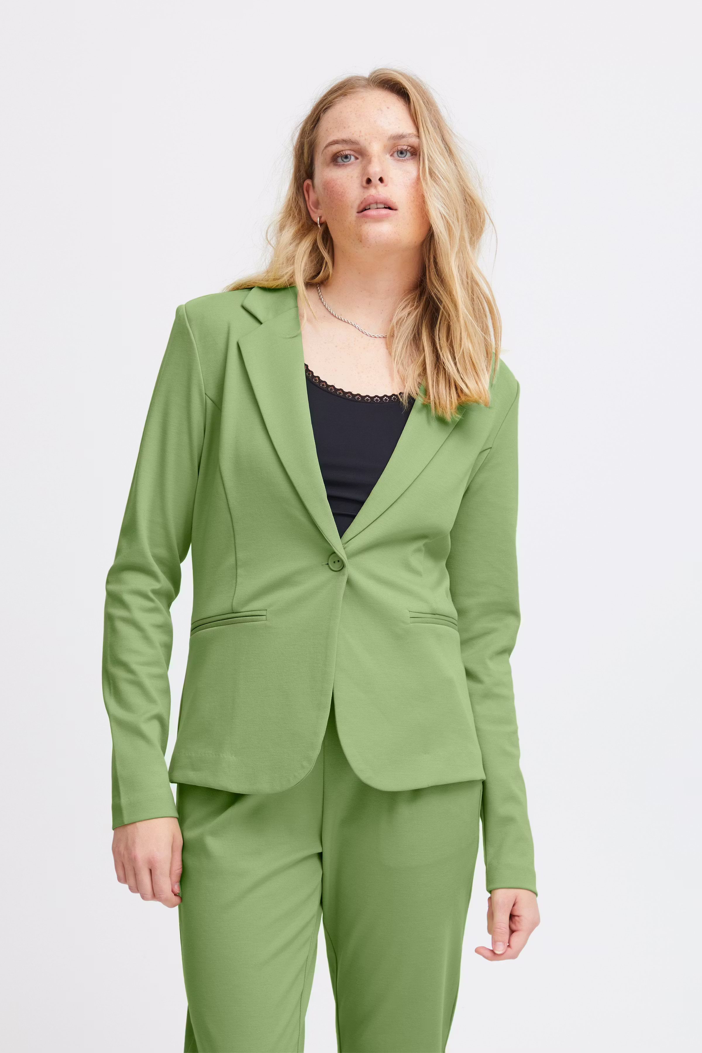 IHKATE Blazer LOOKBOOK FRONT 20101801-156428