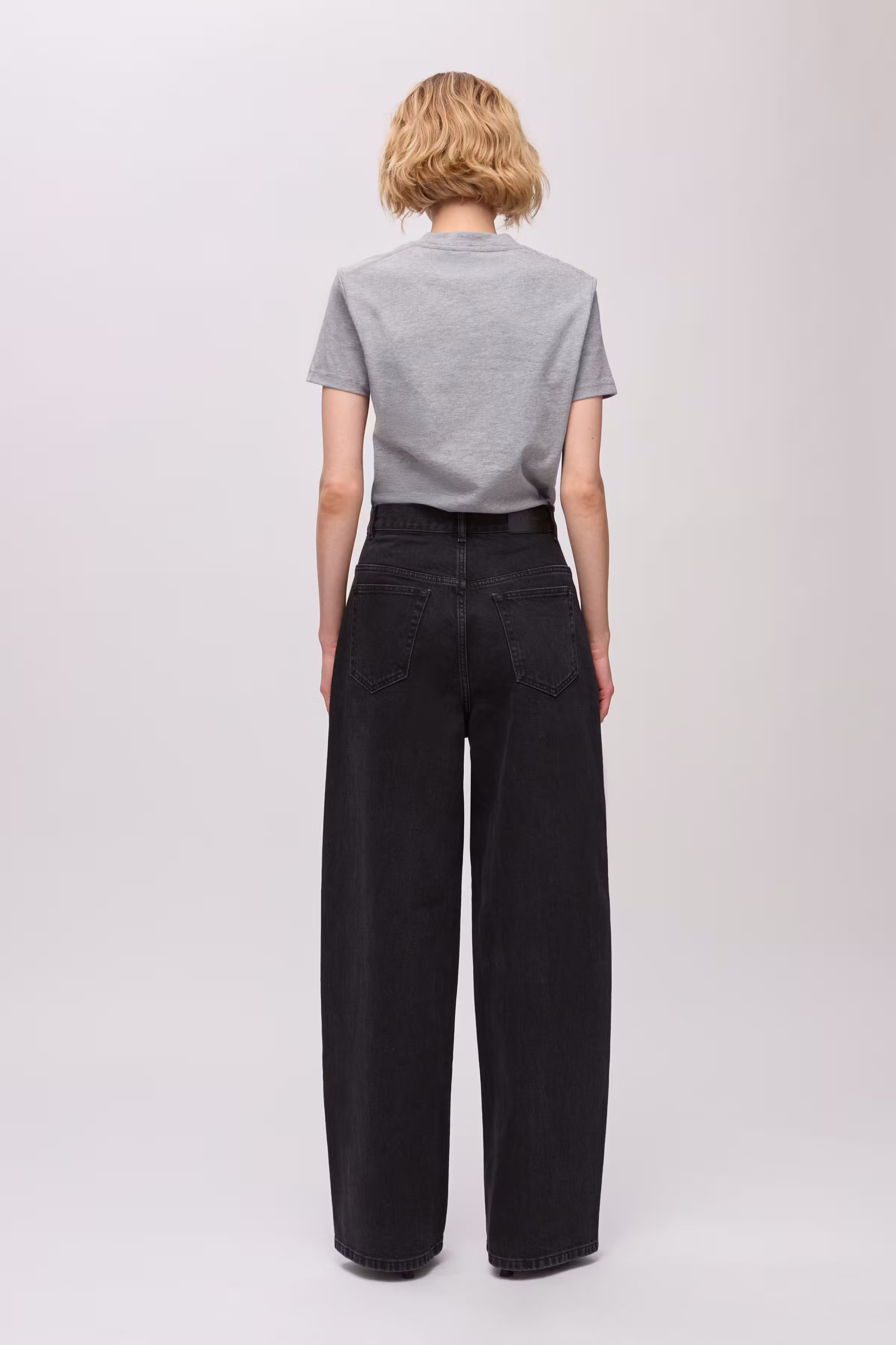 IOPanna Jeans LOOKBOOK BACK 30600161-BK999