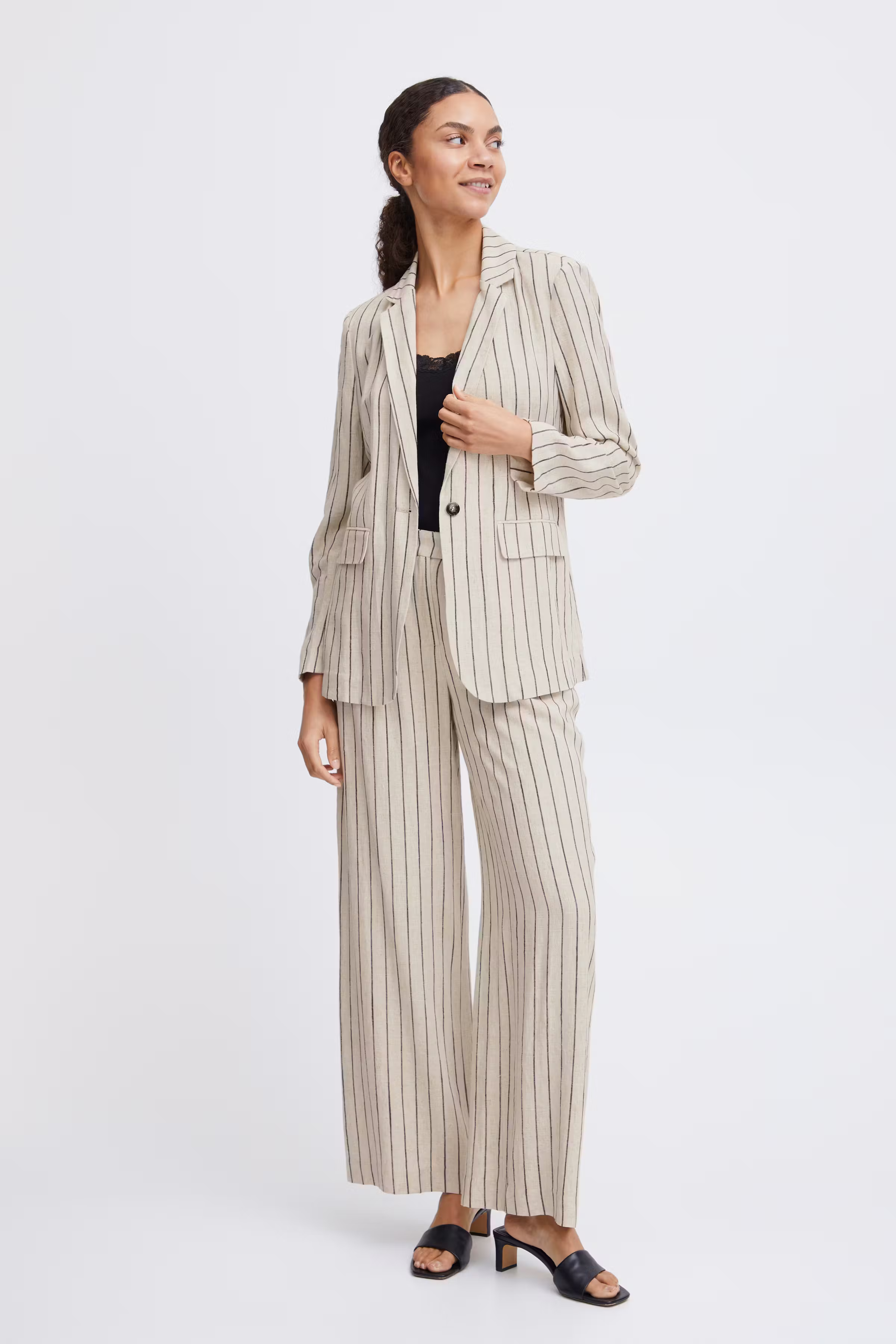 BYJOHANNA Blazer LOOKBOOK FRONT 20814850-203201