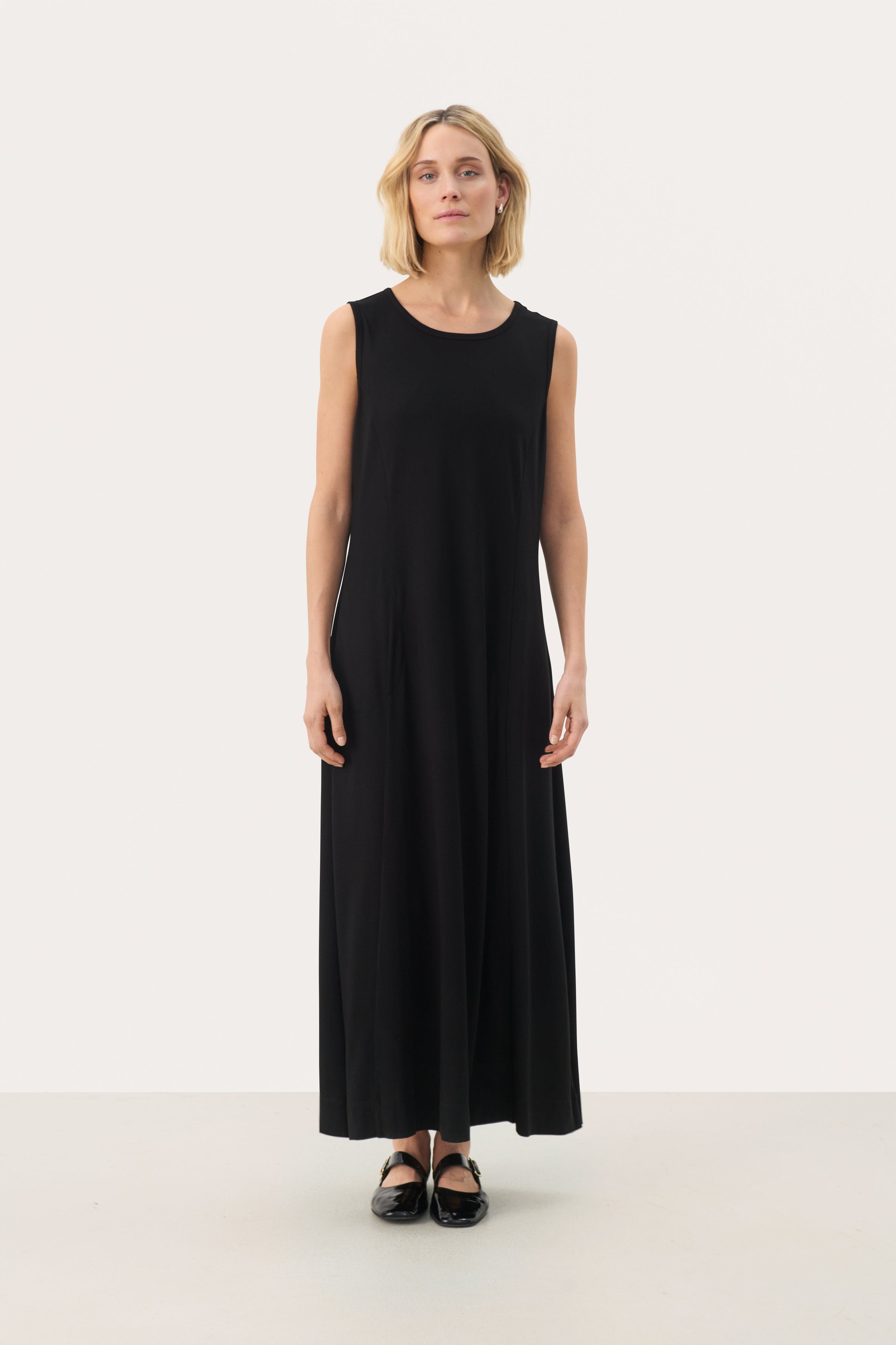 ThelmaPW Kleid LOOKBOOK FRONT 30309845-194008