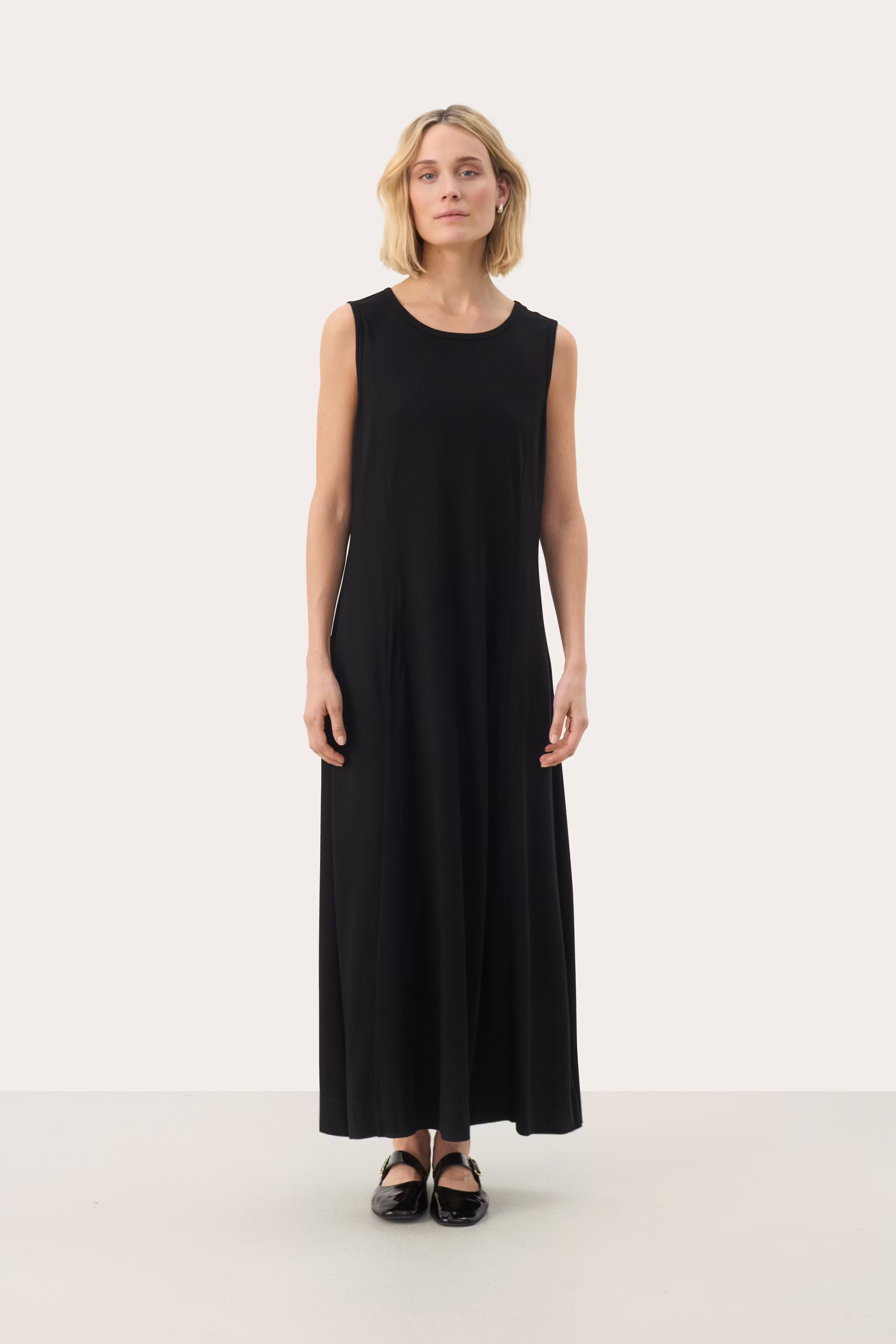 ThelmaPW Dress LOOKBOOK FRONT 30309845-194008