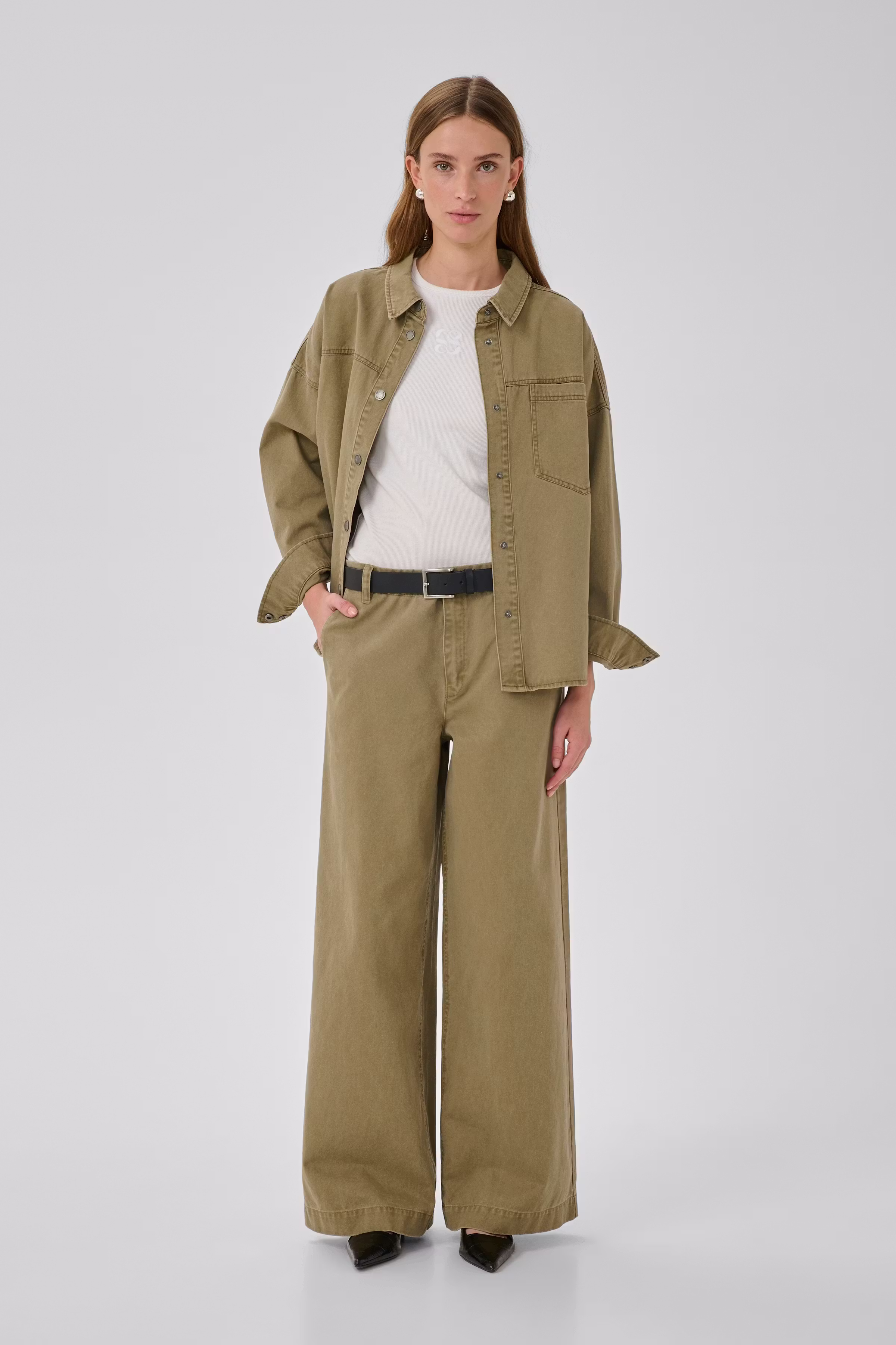 MWLisva Wide jeans LOOKBOOK FRONT 10705437-109138
