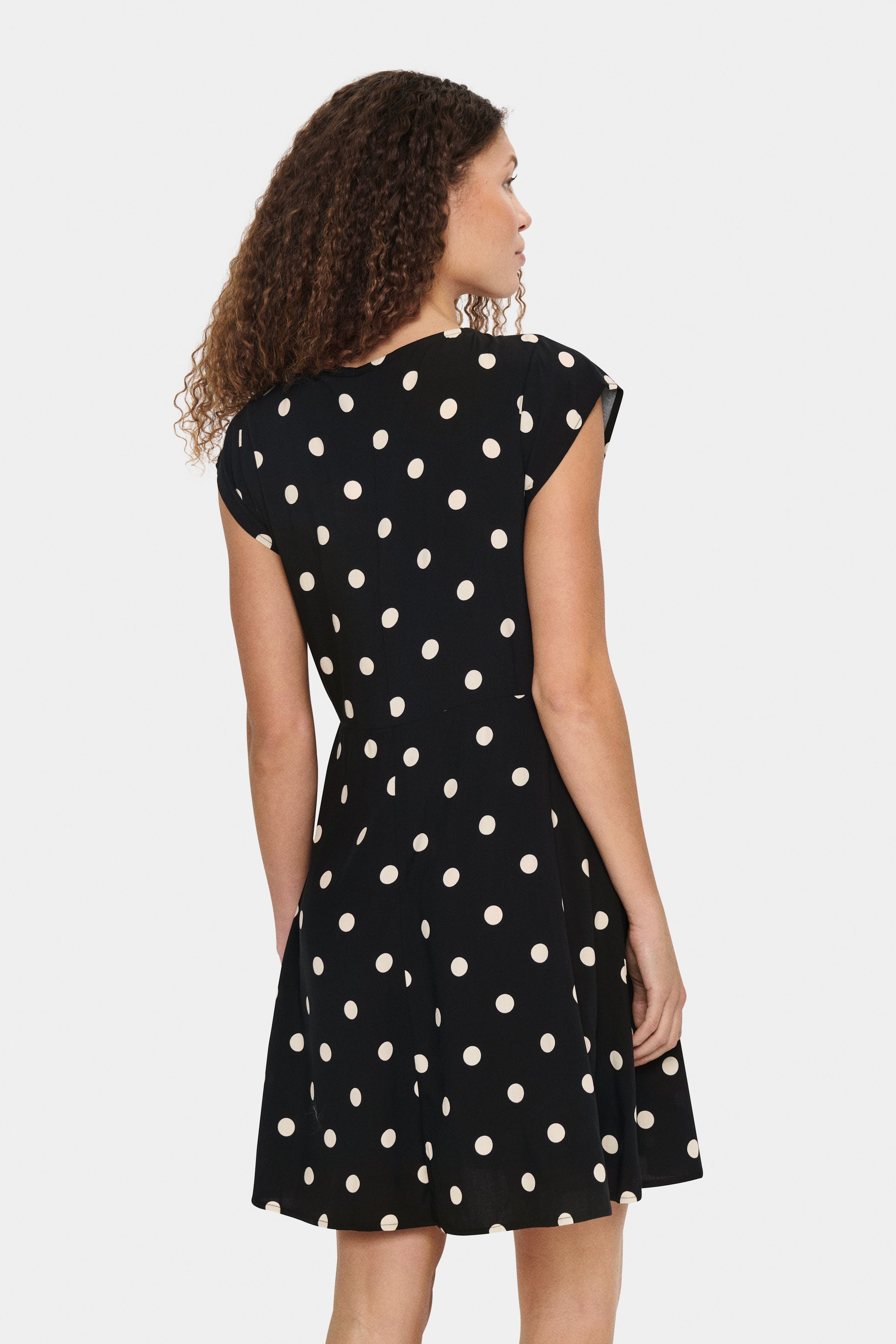 GislaSZ Kleid LOOKBOOK BACK 30511203-303864