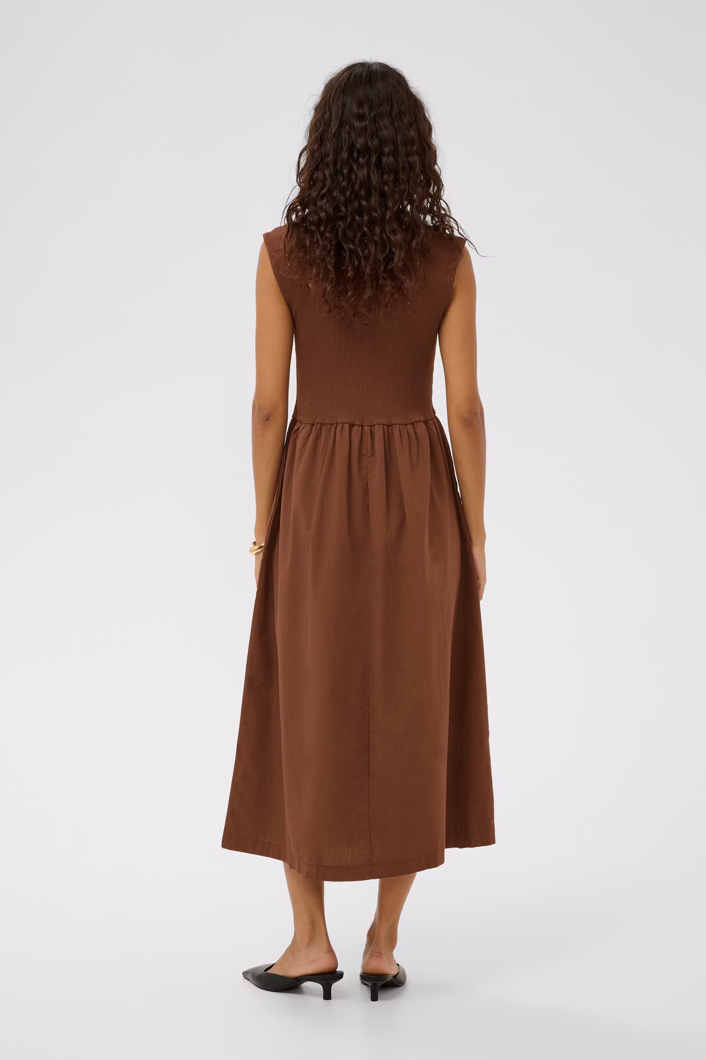 SLSimone Dress LOOKBOOK BACK 30407490-191220