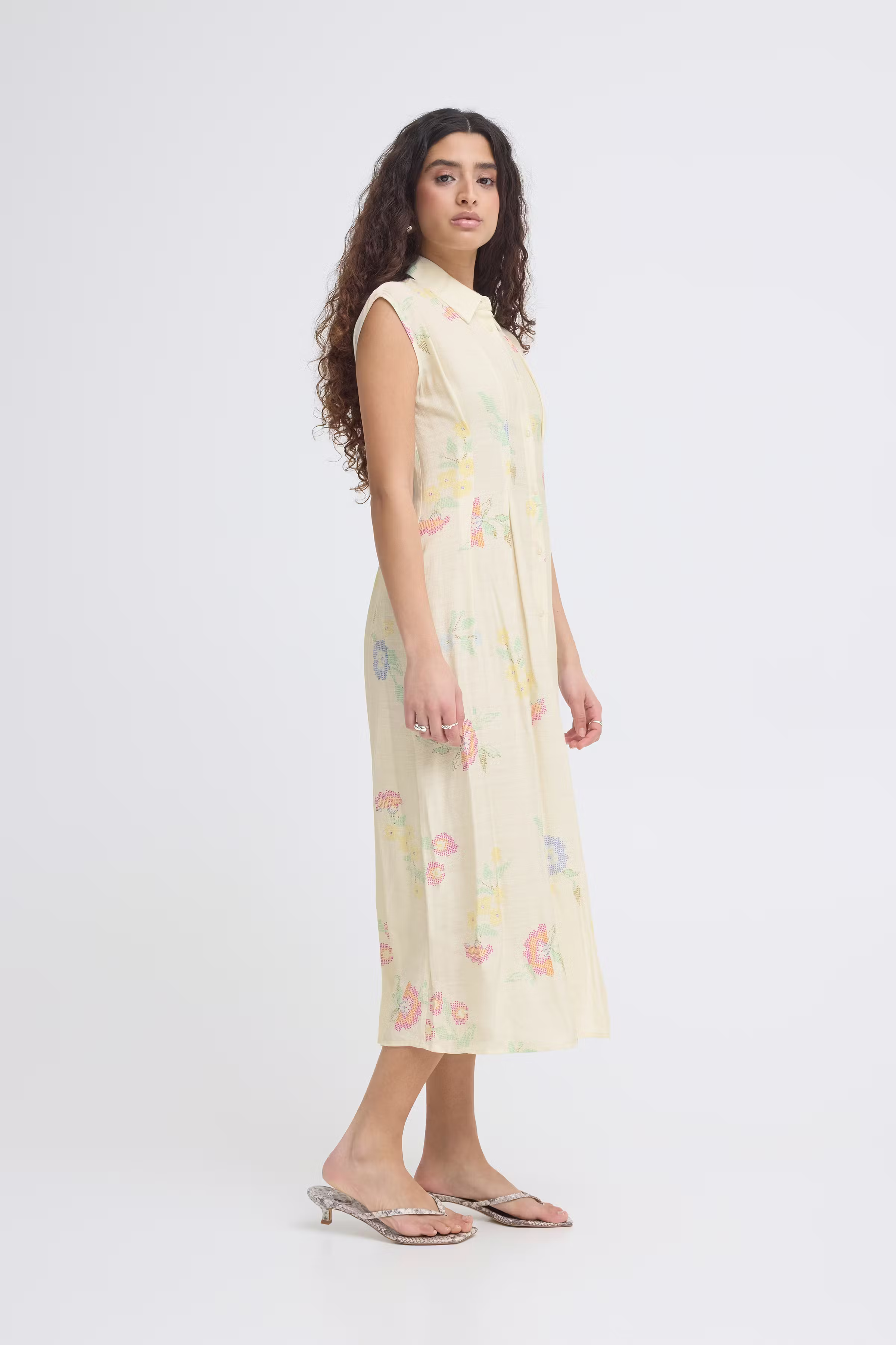 IHGINNI Kjole LOOKBOOK FRONT 20125971-900007522