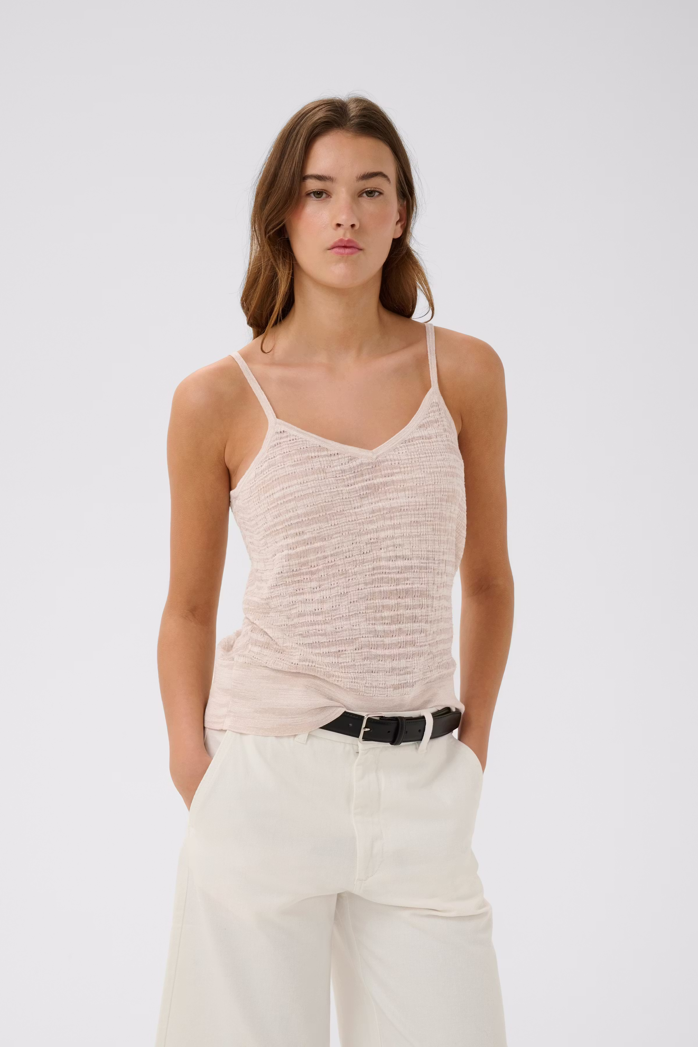 NITAIW Top LOOKBOOK FRONT 30112520-300597