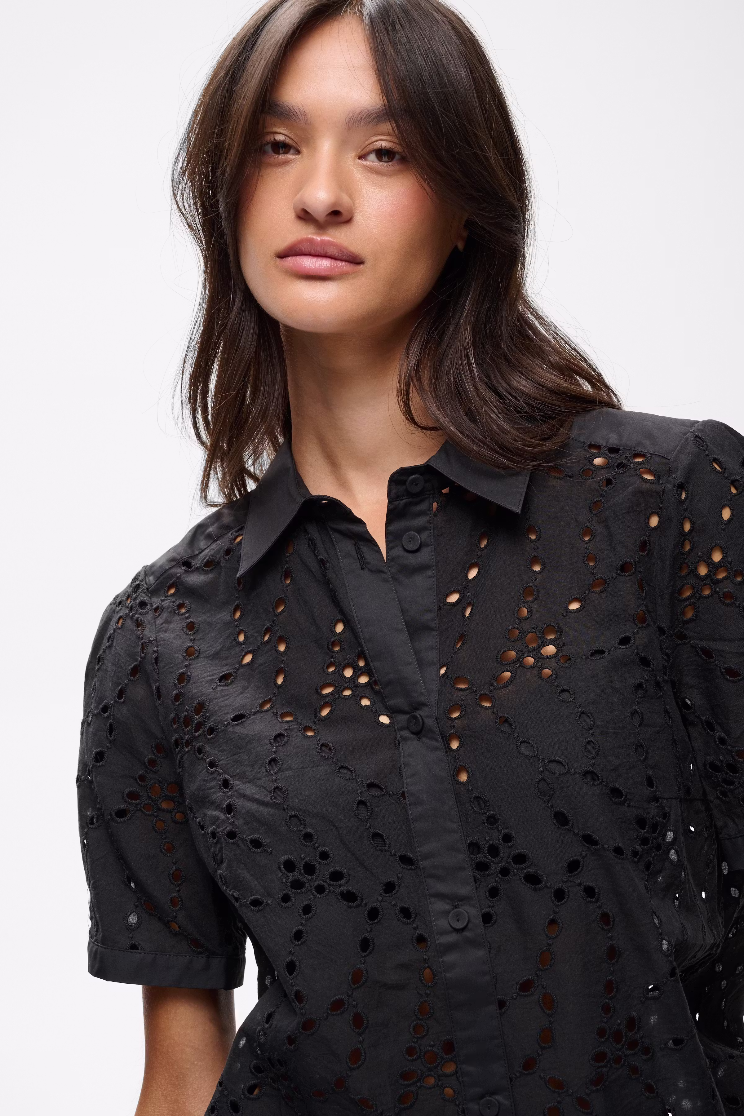 CaithIW Shirt LOOKBOOK DETAIL 30111283-194008